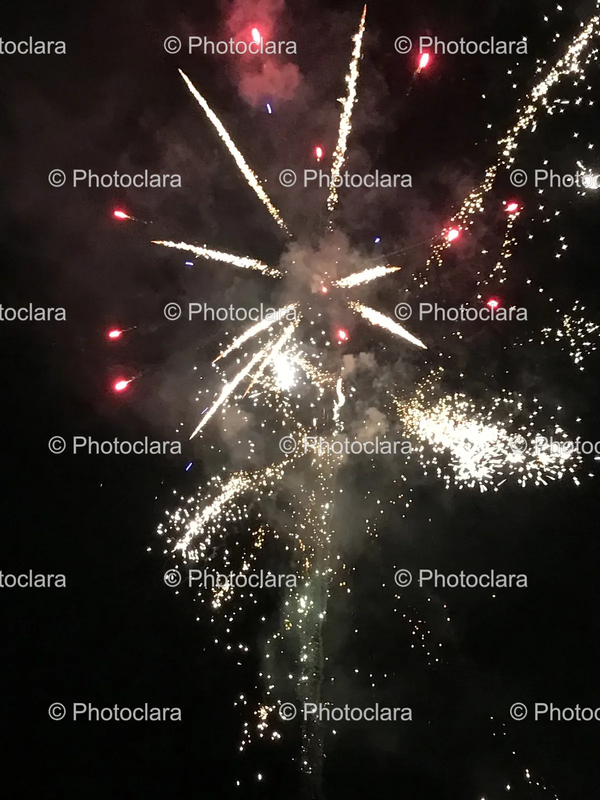 Fireworks-Display-New-Years-Eve.jpg