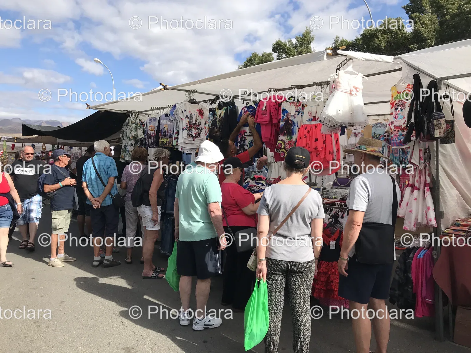 People-at-a-Flea-Market.jpg