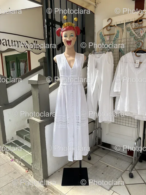 Formal Dresses and Gowns