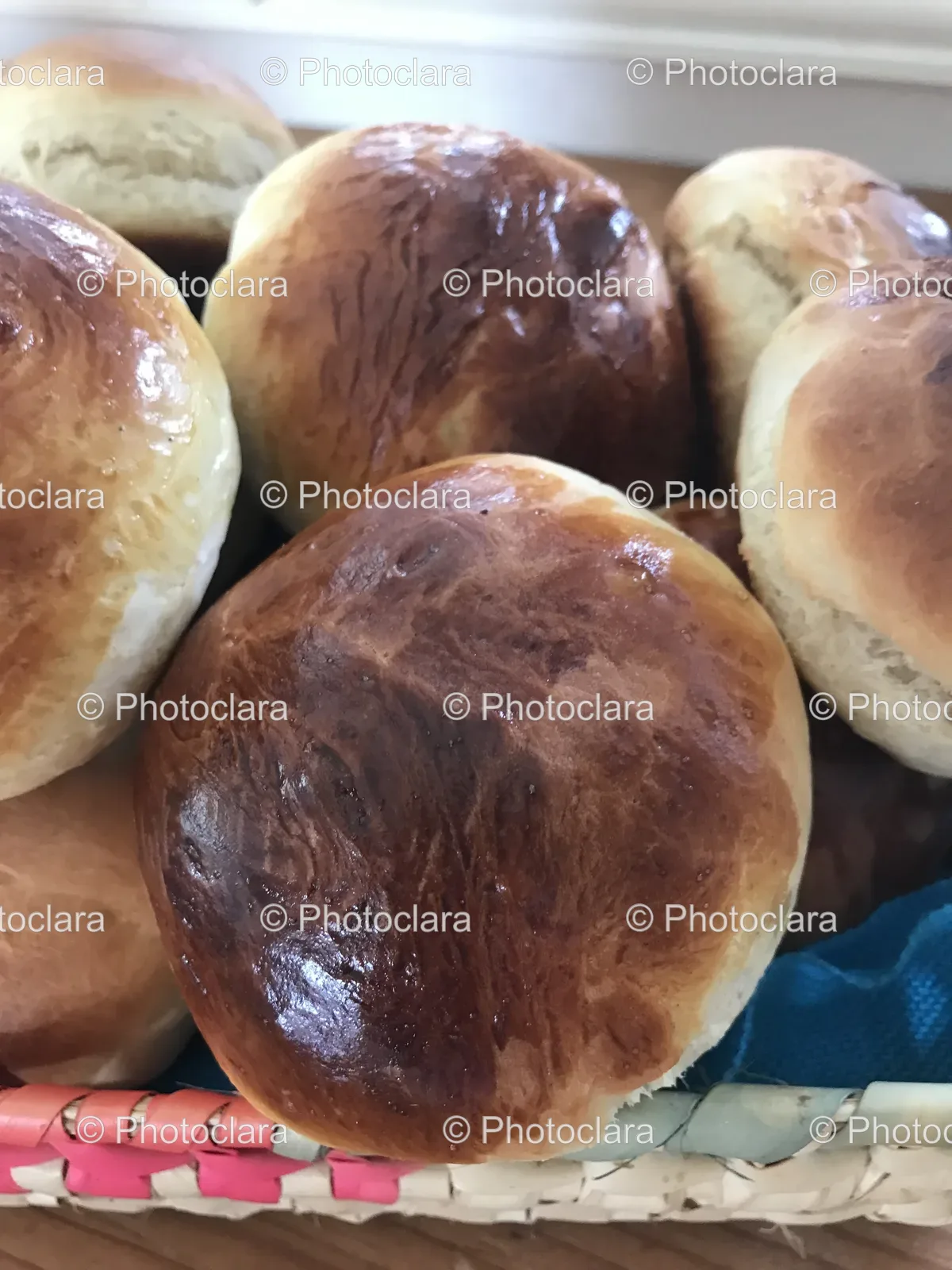assorted-bread-rolls.jpg