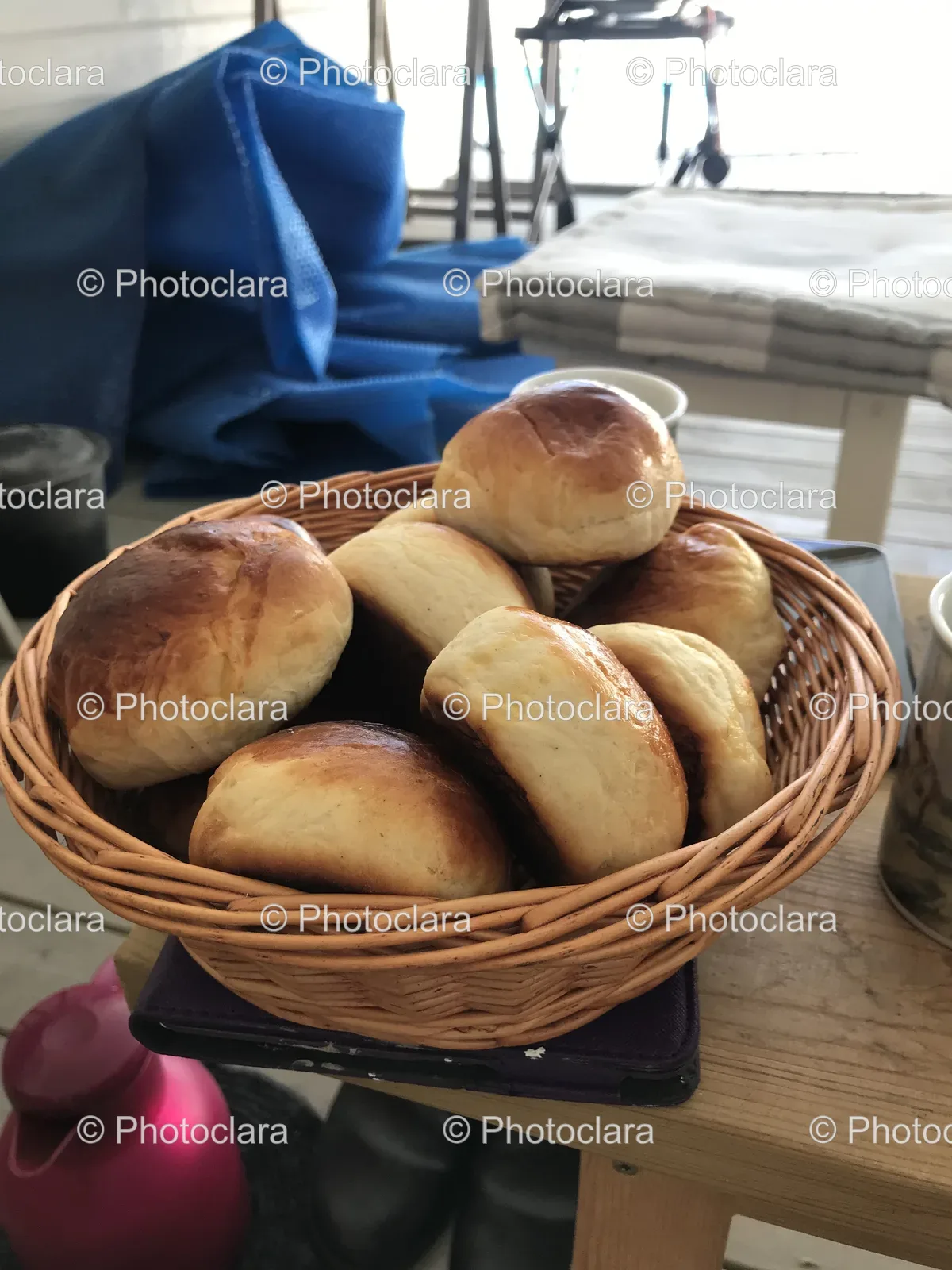 basket-of-fresh-bread.jpg