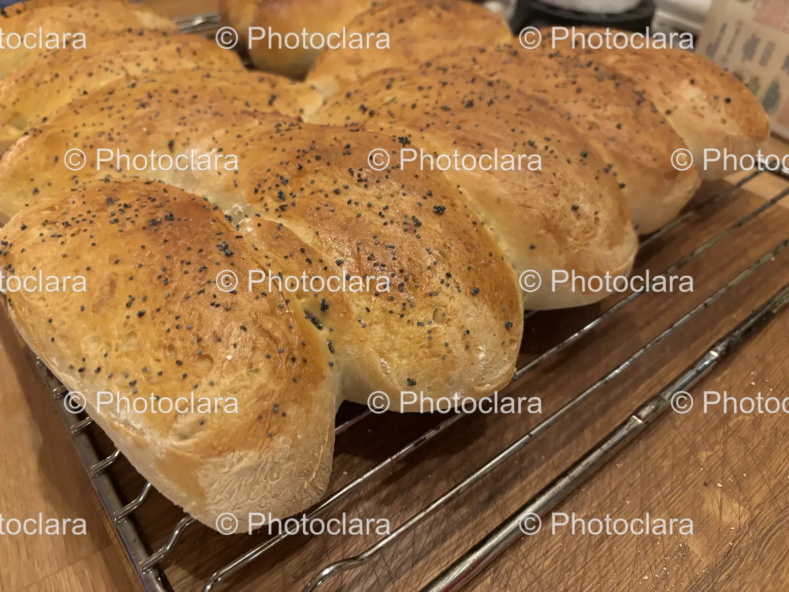 freshly-baked-artisan-bread-loaves.jpg