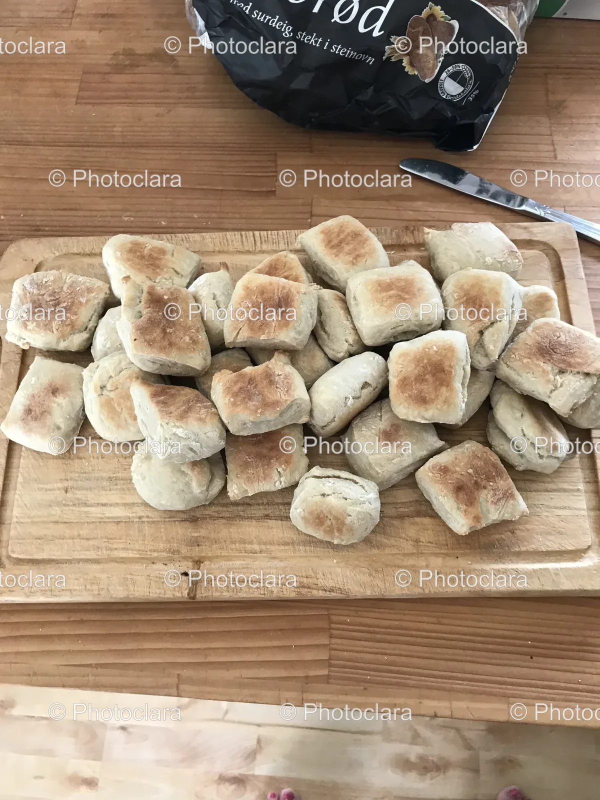 rustic-bread-on-cutting-board.jpg
