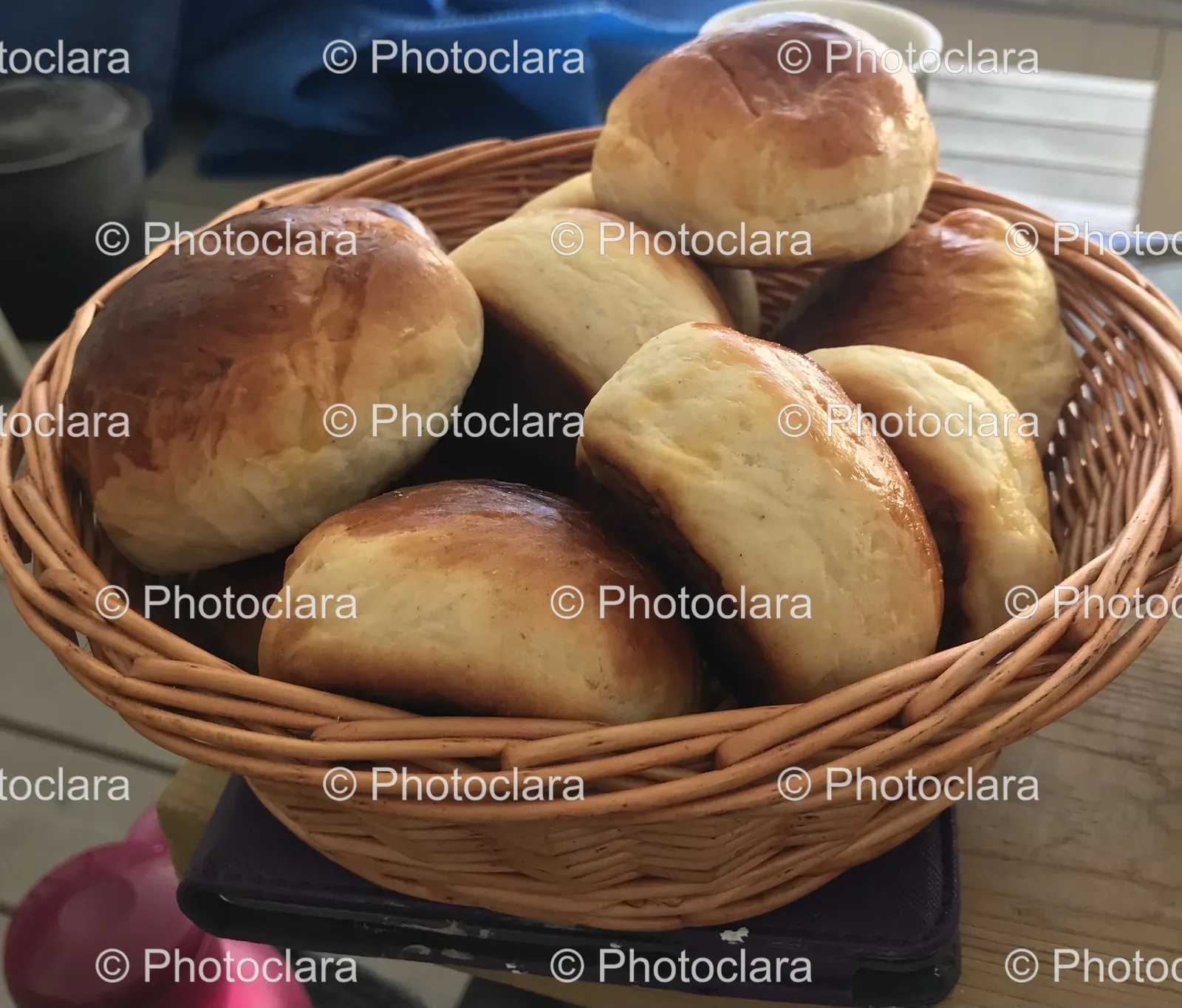 Basket-of-Fresh-Bread-Rolls.jpg