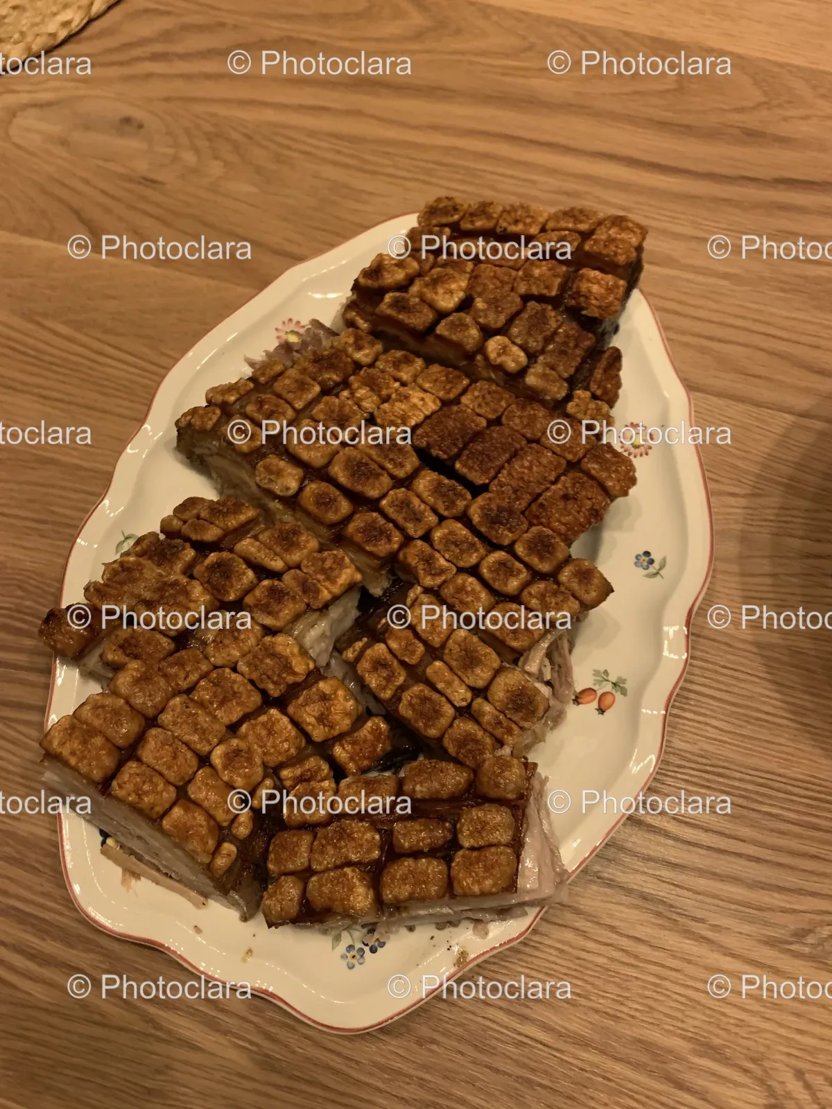 chocolate-cookie-dessert-on-plate.jpg