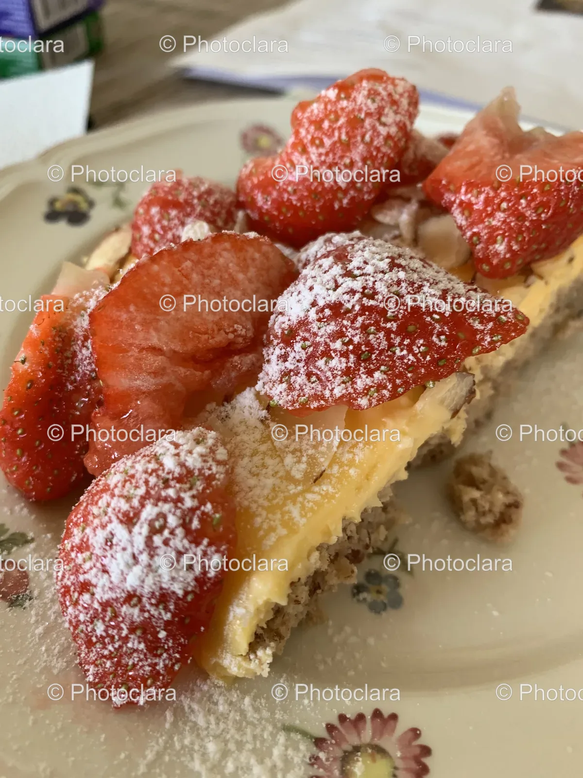 delectable-strawberry-topped-cake-slice.jpg