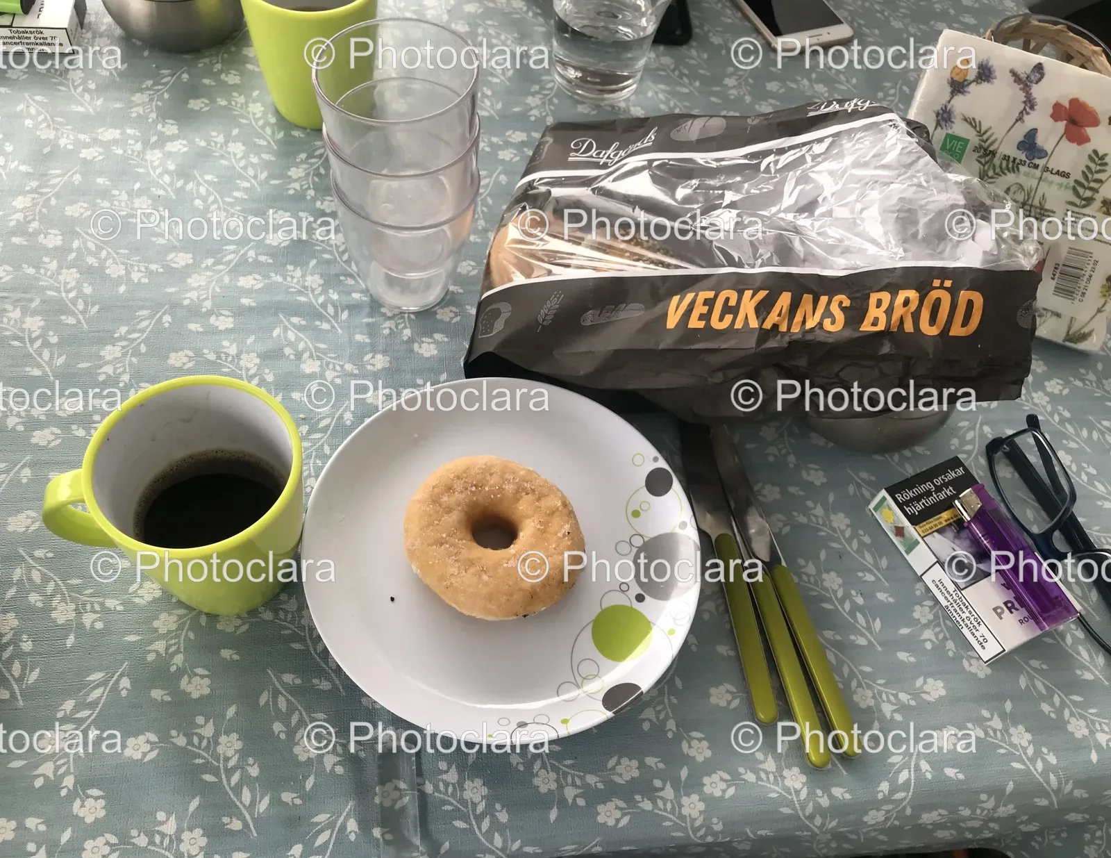 Delicious-Donut-Coffee-Setup.jpg
