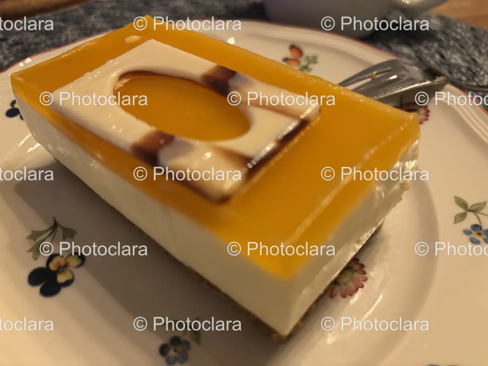 Piece-of-Cake-on-a-Plate.jpg
