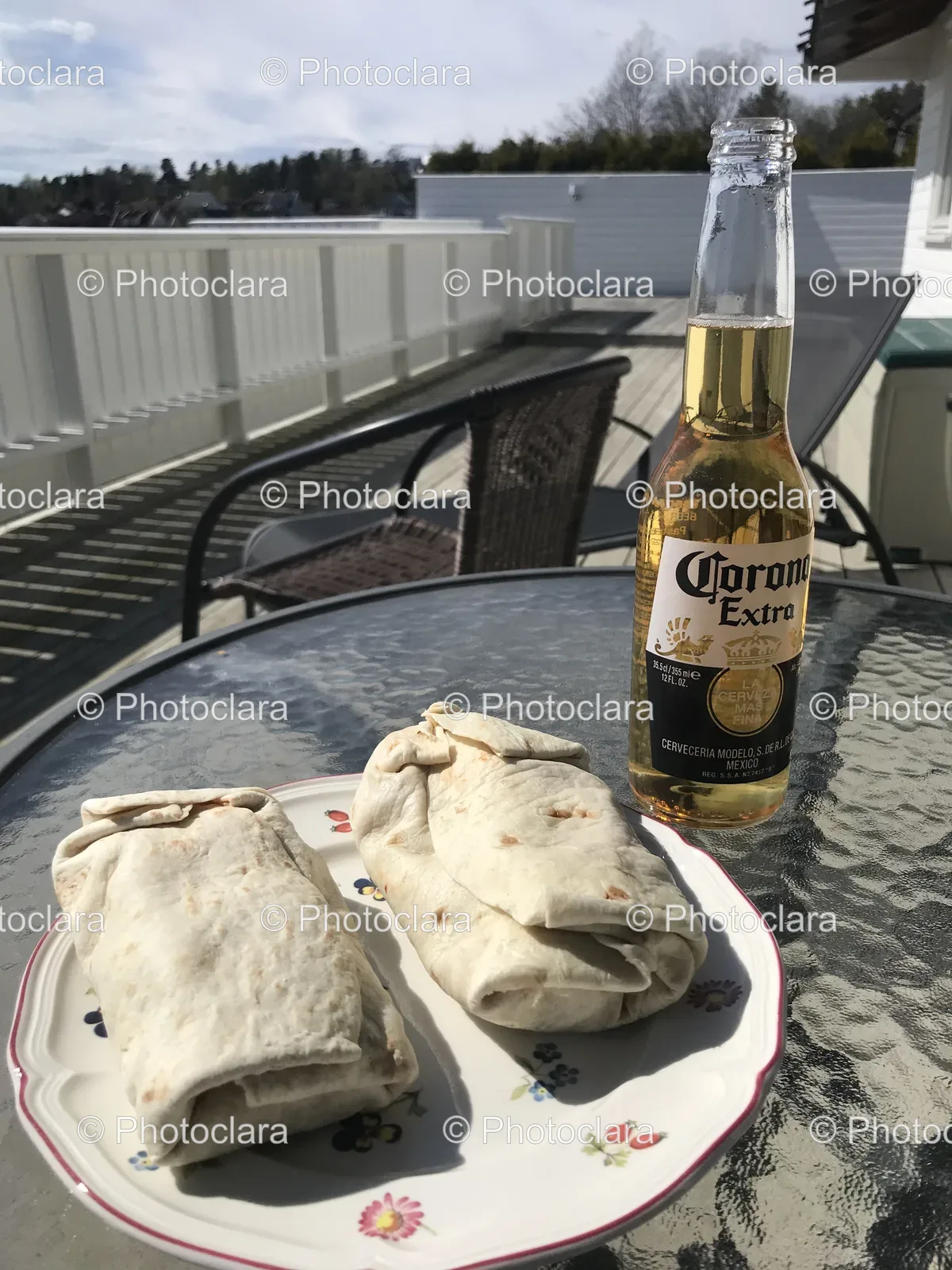 Burritos-and-Corona-Beer.jpg