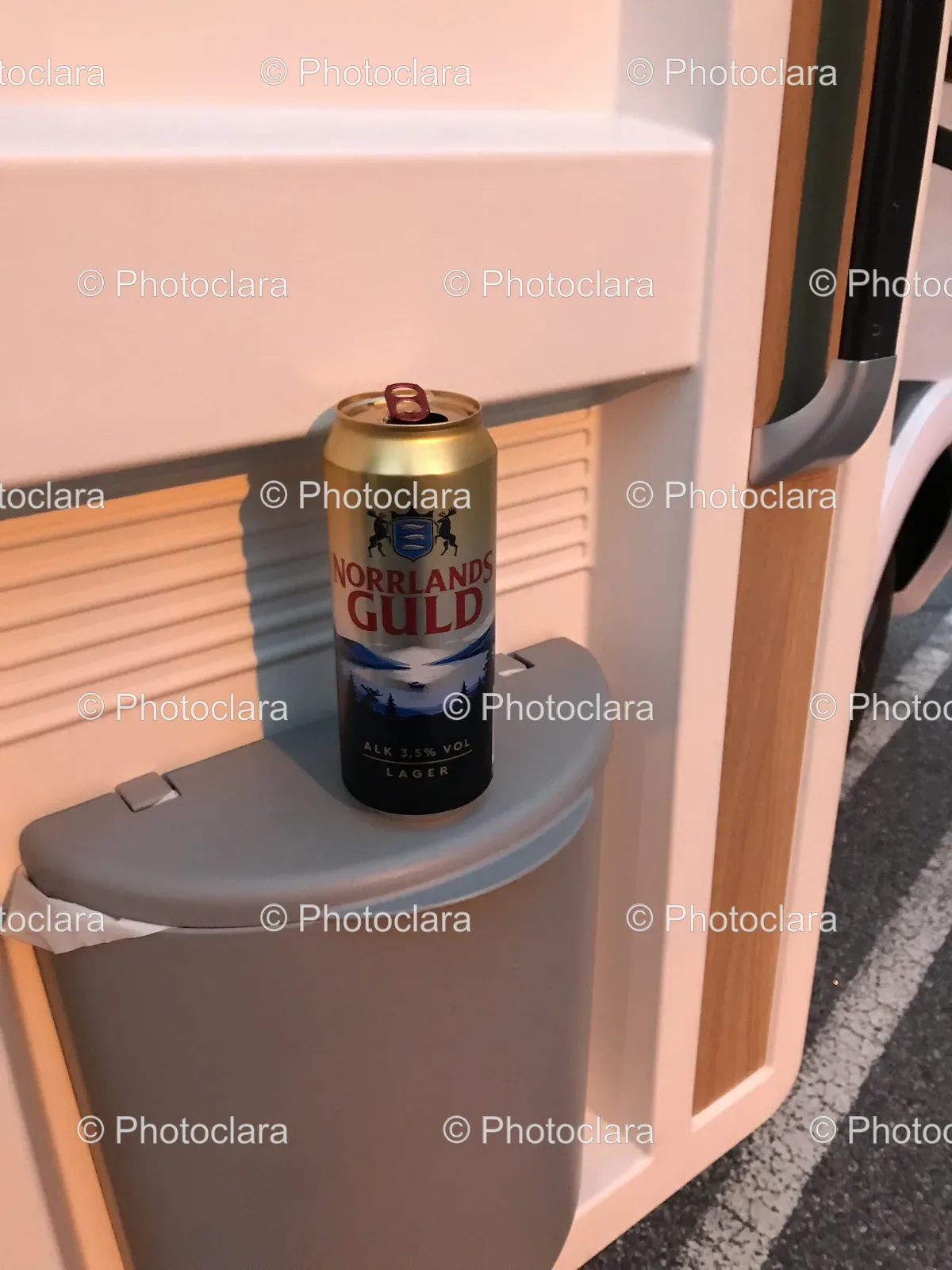 Can-of-Norrlands-Guld-Beer-on-a-Trash-Can.jpg