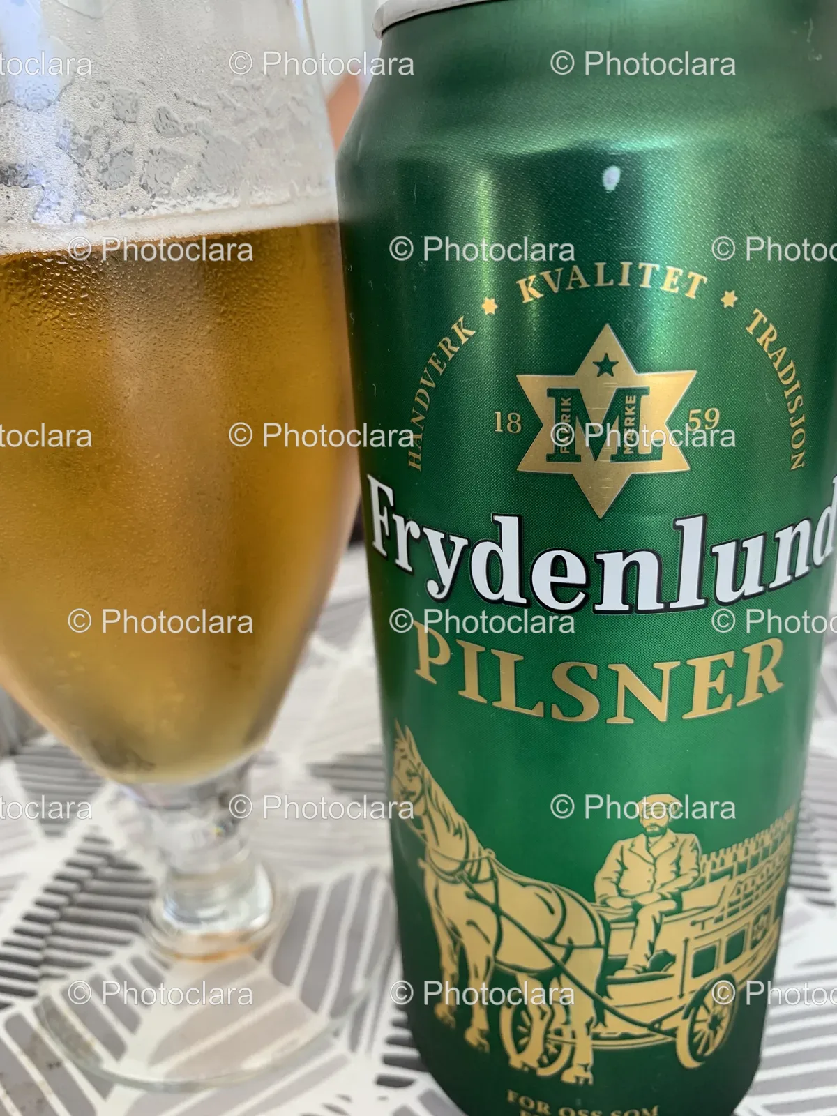 Green-Can-Next-to-Glass-of-Beer.jpg