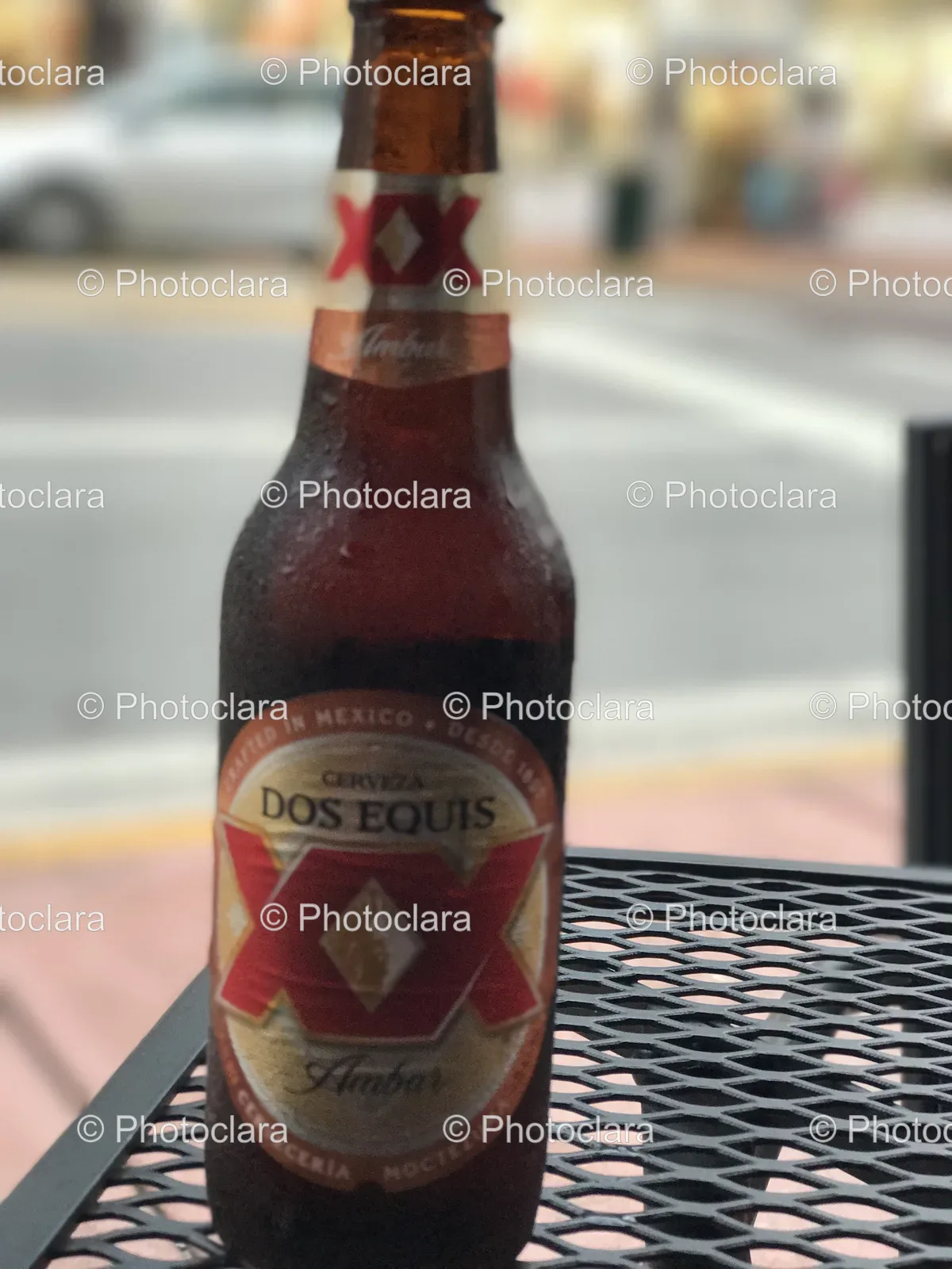 mexican-beer-outdoor-table.jpg
