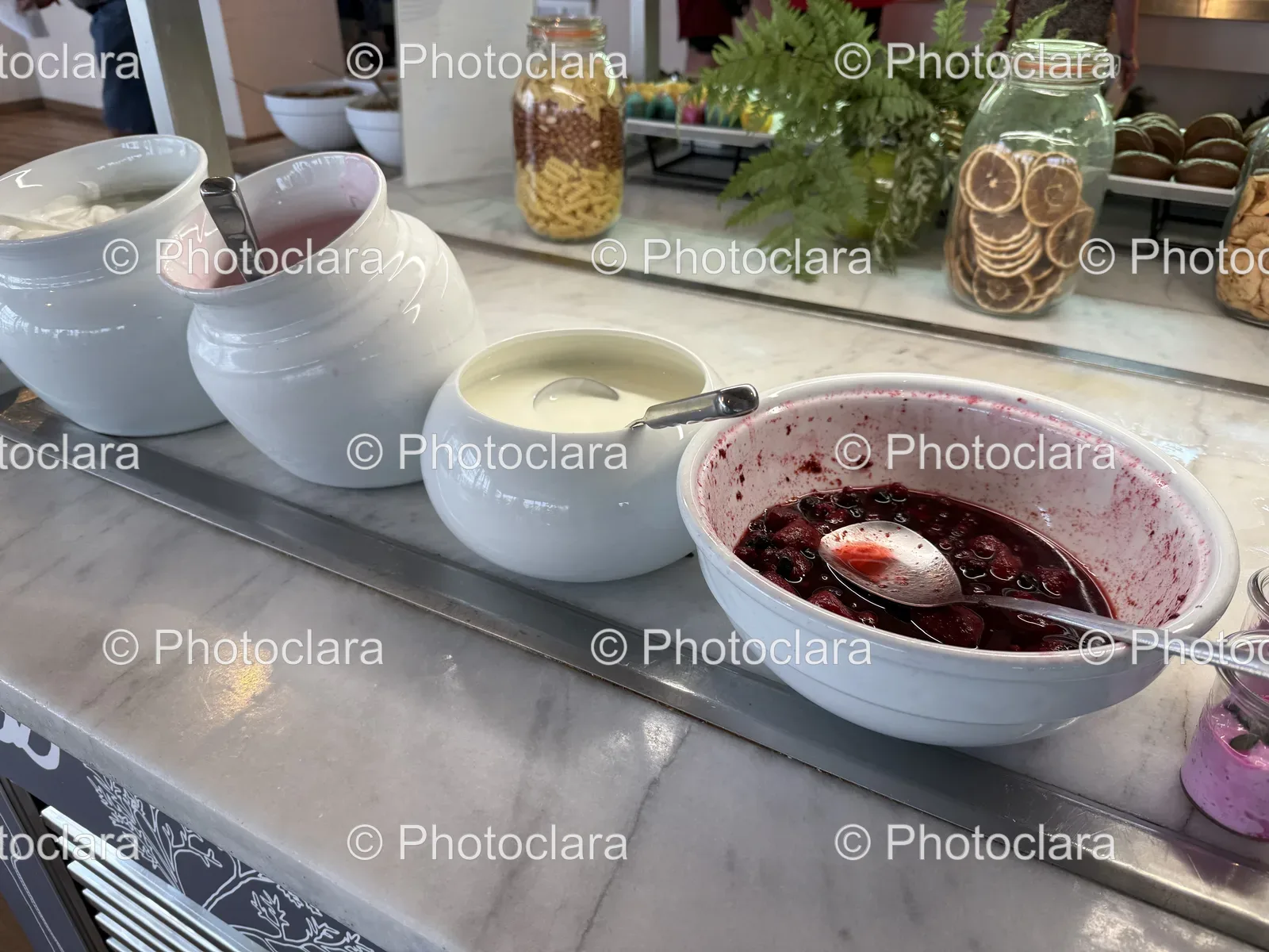 collection-of-mixing-bowls-on-counter.jpg