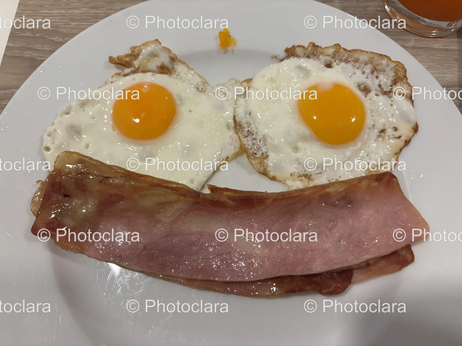 classic-breakfast-plate-eggs-and-bacon.jpg