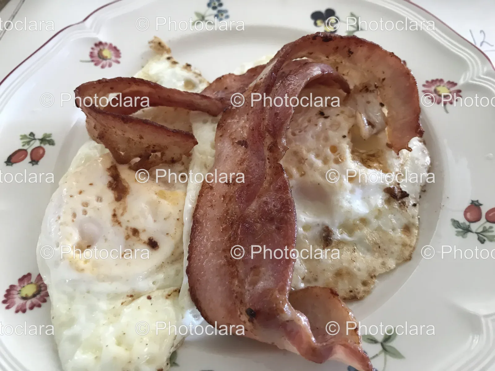 delicious-breakfast-plate-with-bacon.jpg
