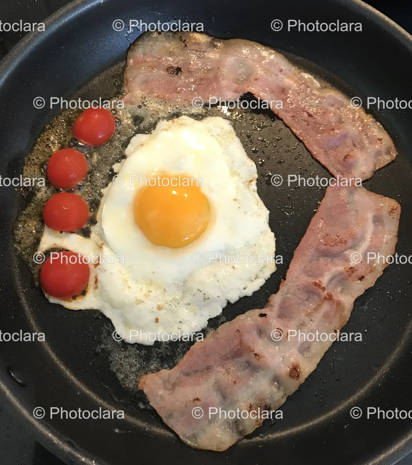 eggs-and-bacon-in-pan.jpg