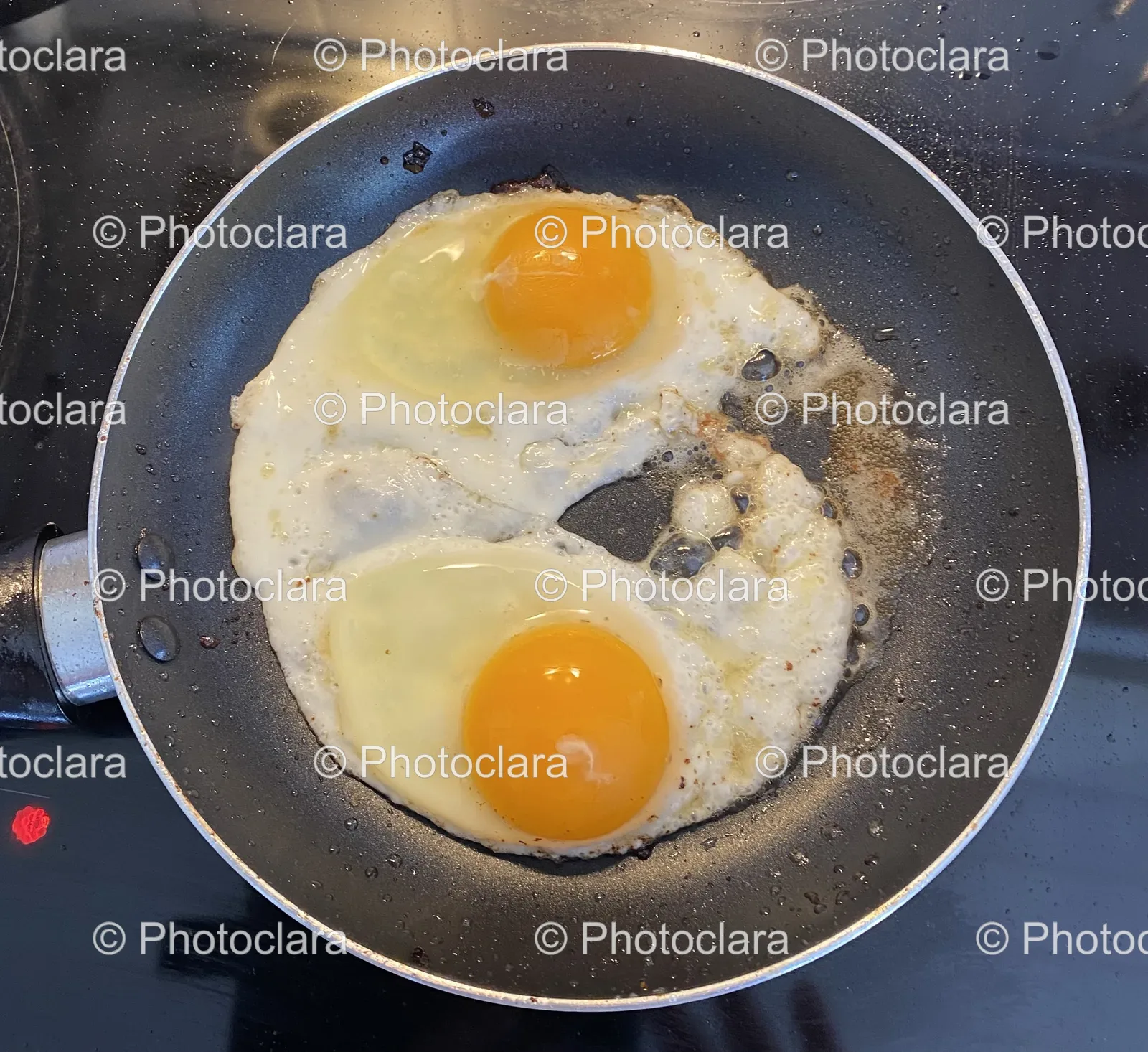 two-eggs-in-a-pan.jpg