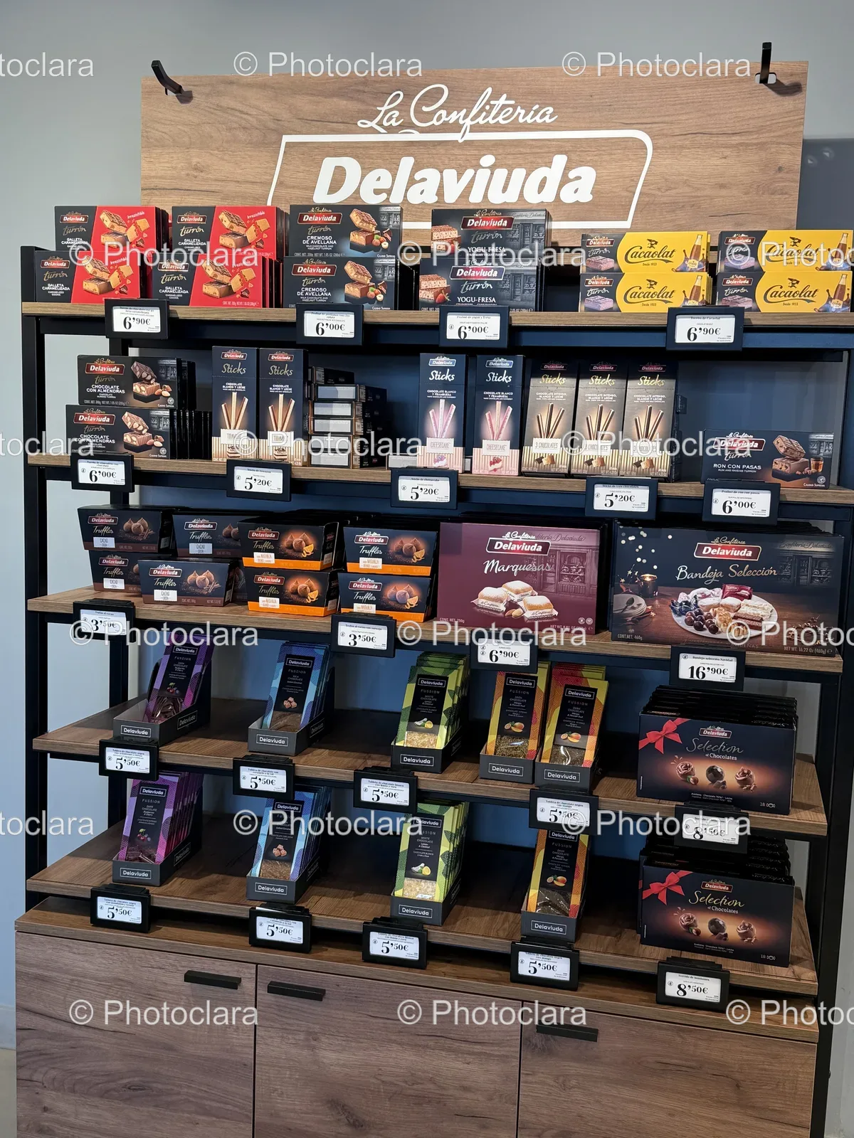 La-Confiteria-Chocolate-Display.jpg