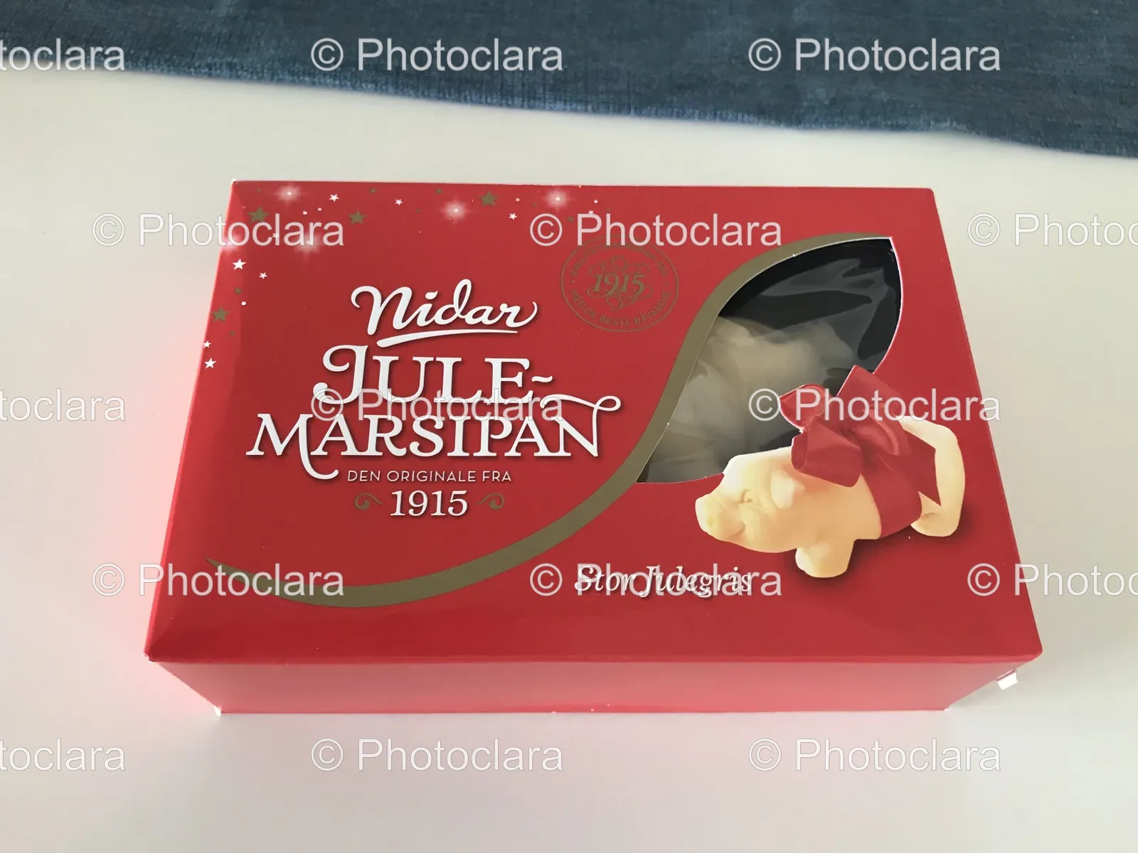 Red-Box-of-Nidar-Marzipan-with-White-Pig-Illustration.jpg