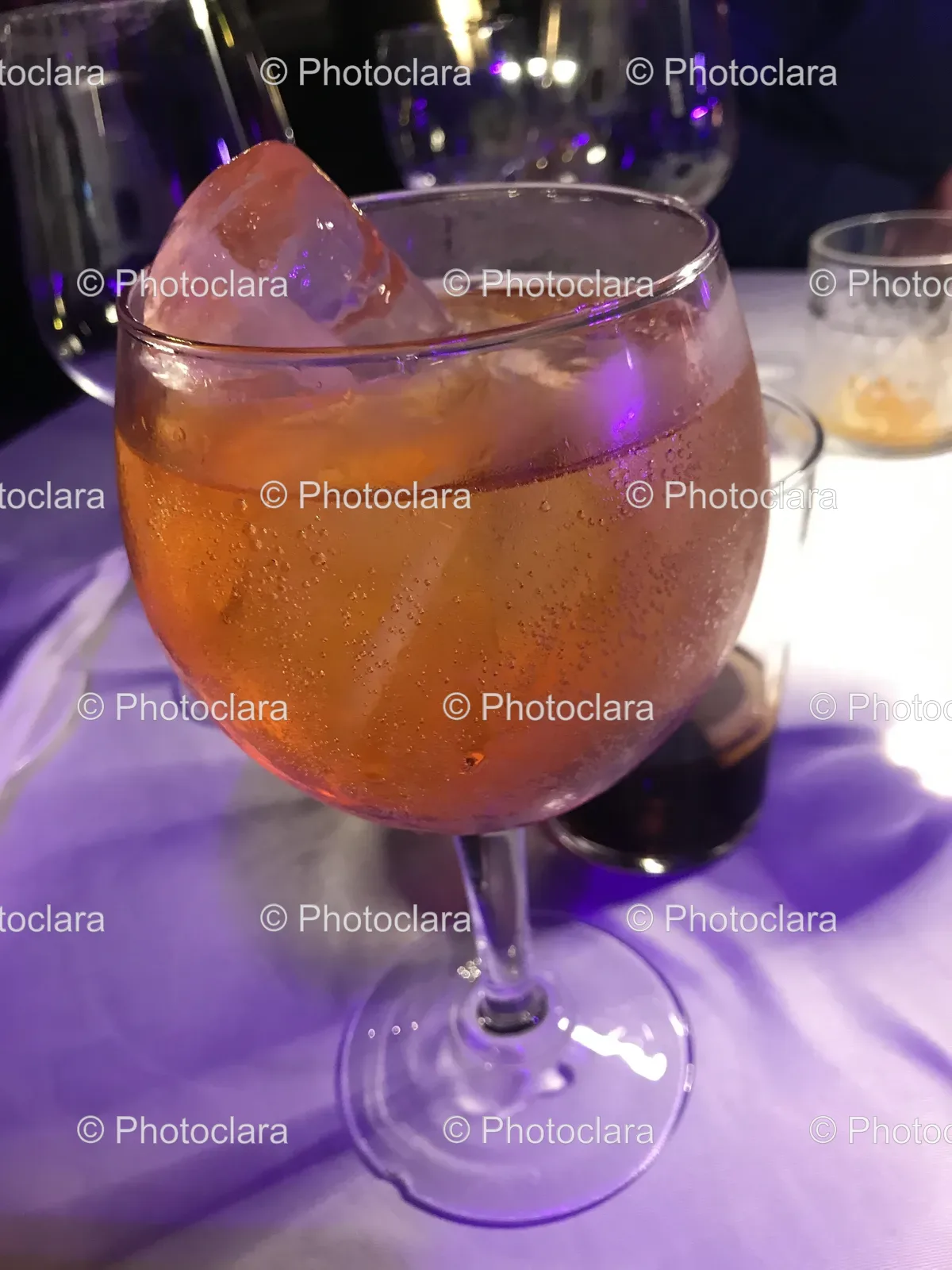 classic-cocktail-with-ice.jpg