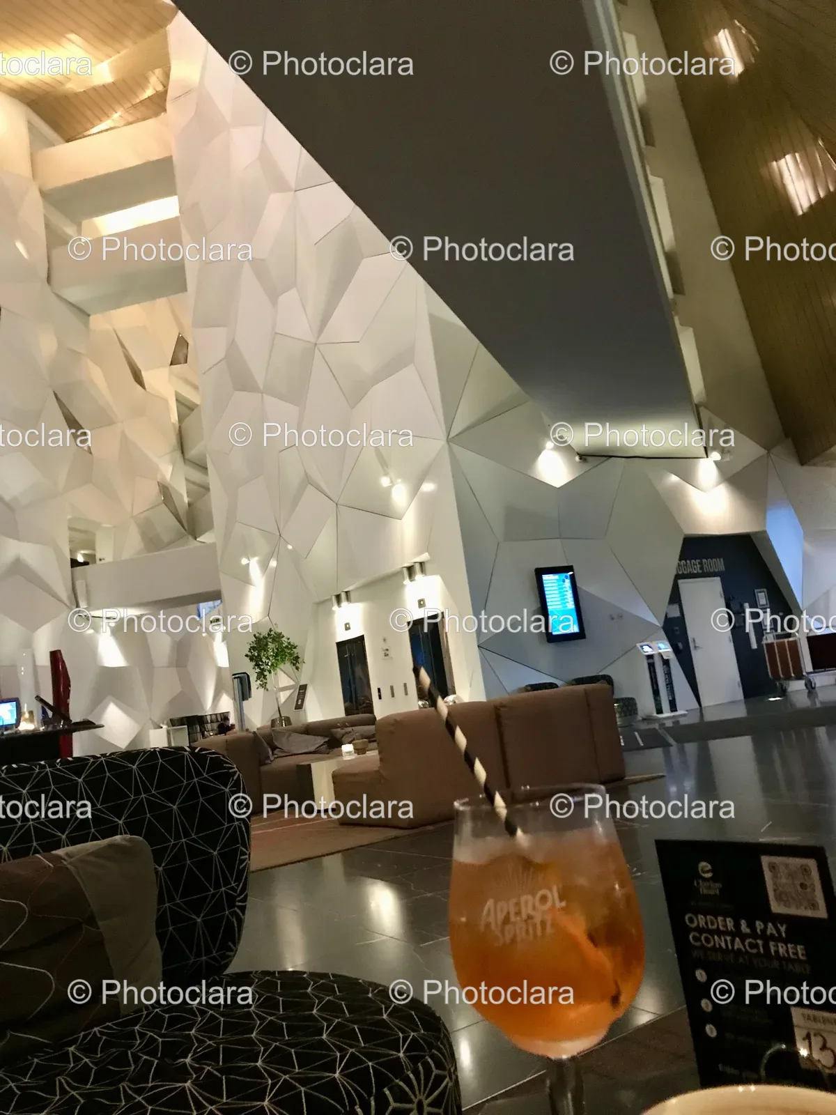 glass-cocktail-straw-room.jpg