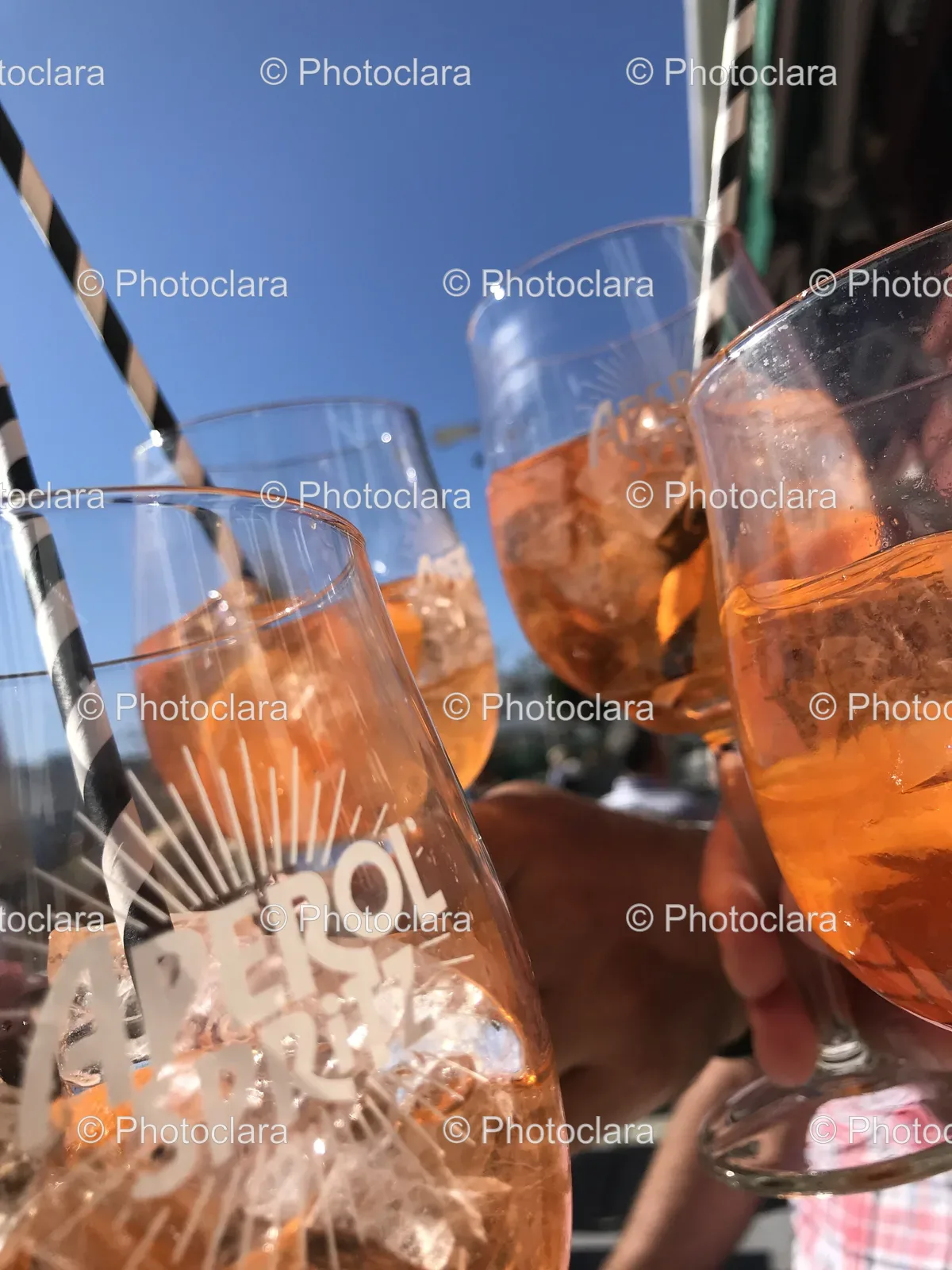 group-of-aperol-drinks-in-glasses.jpg