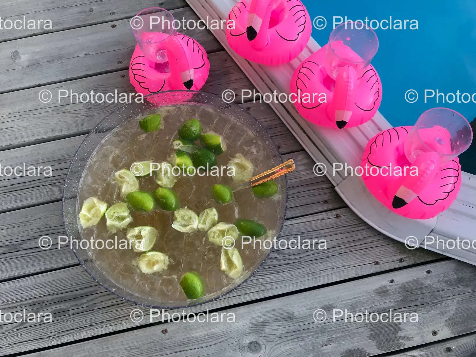 refreshing-lime-drink-with-pink-flamingo-straws.jpg