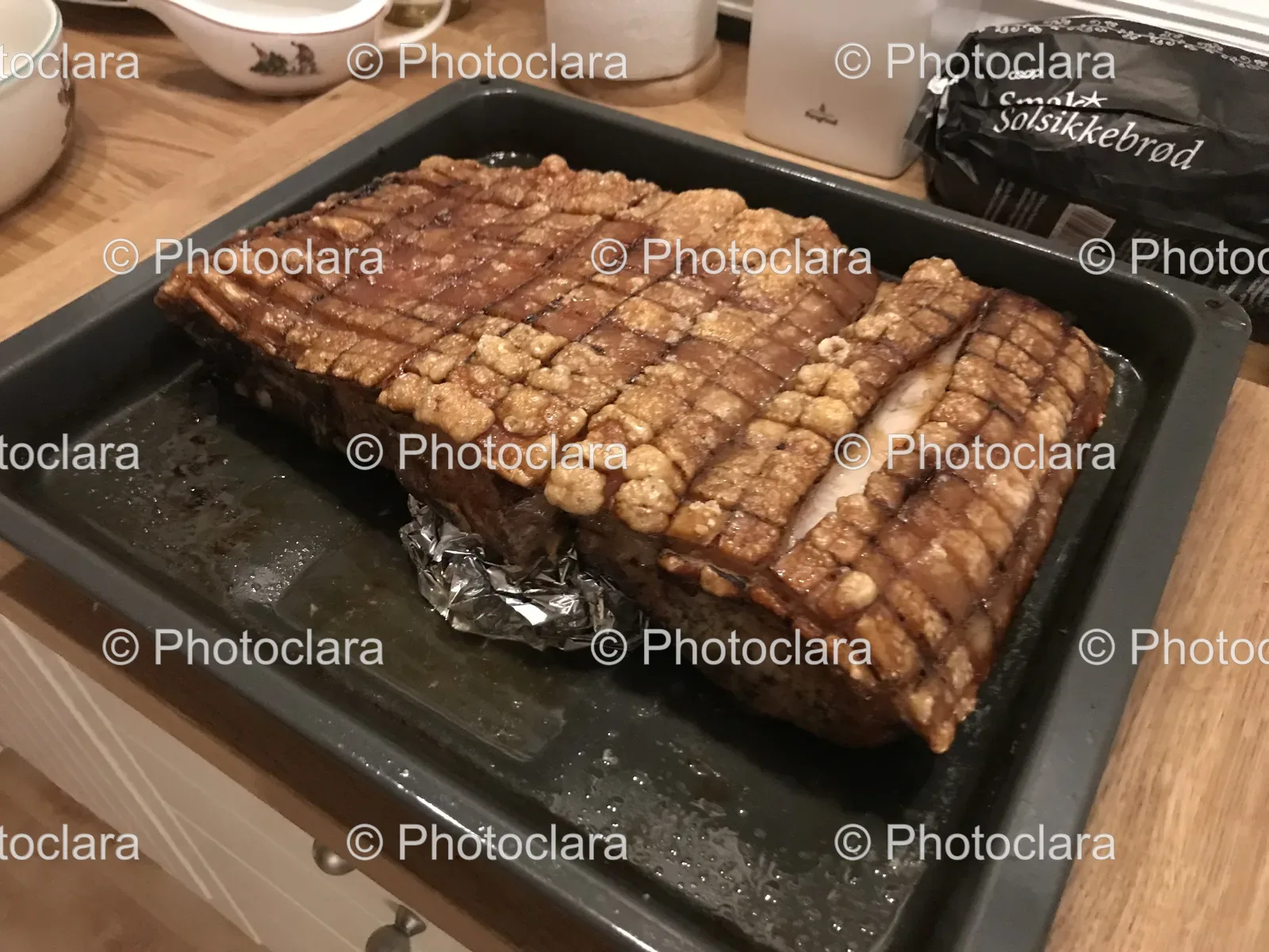 Large-Piece-of-Meat-on-a-Pan.jpg