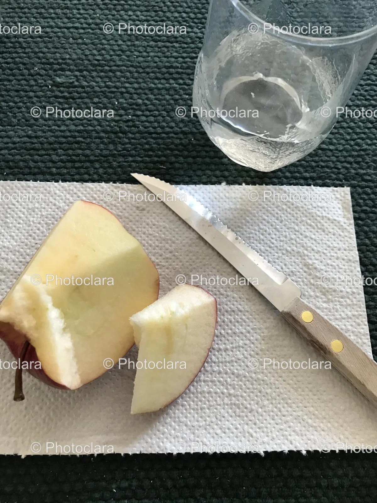knife-apple-napkin-cheeses.jpg