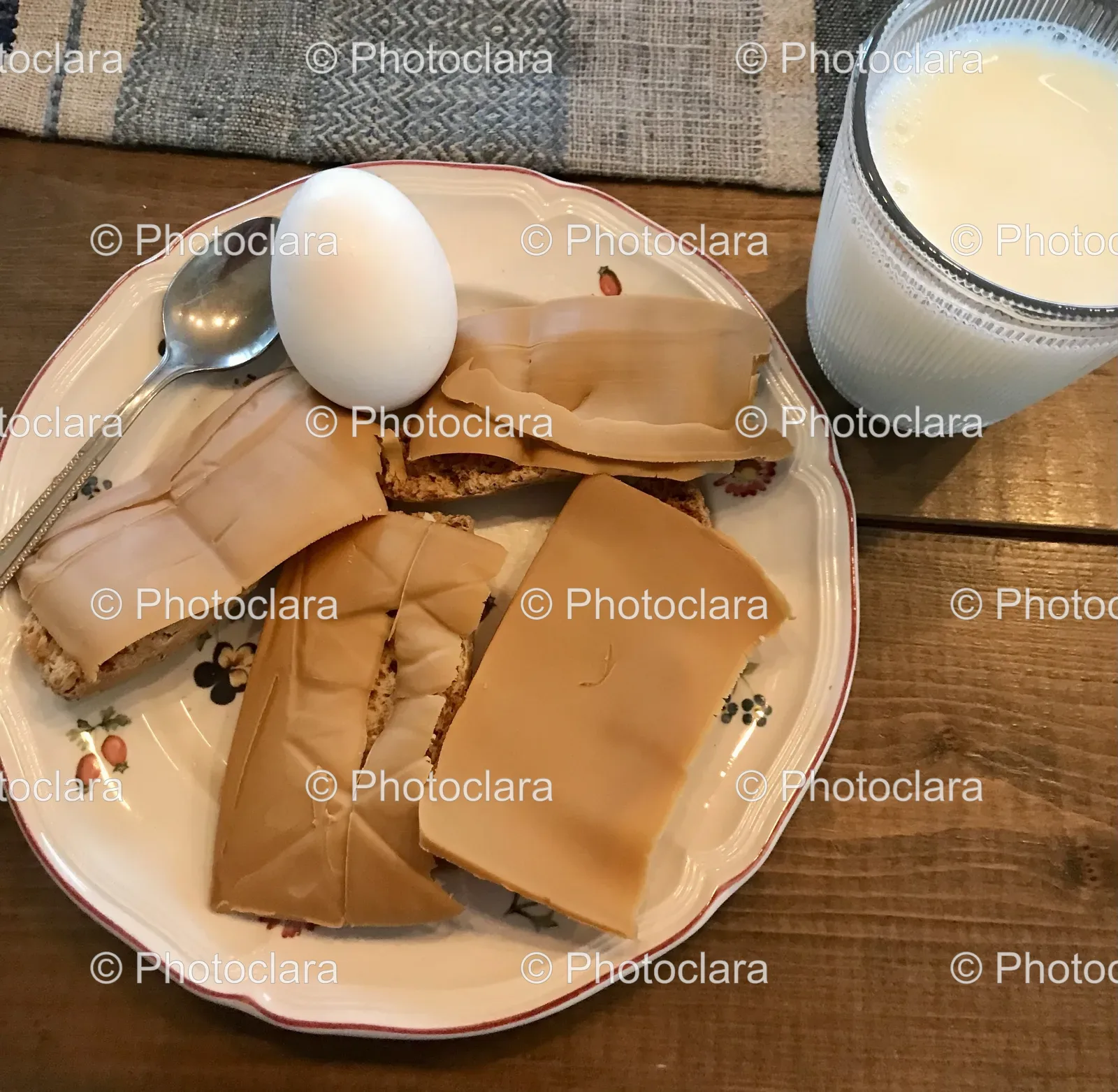 Plate-of-Food-with-Milk.jpg