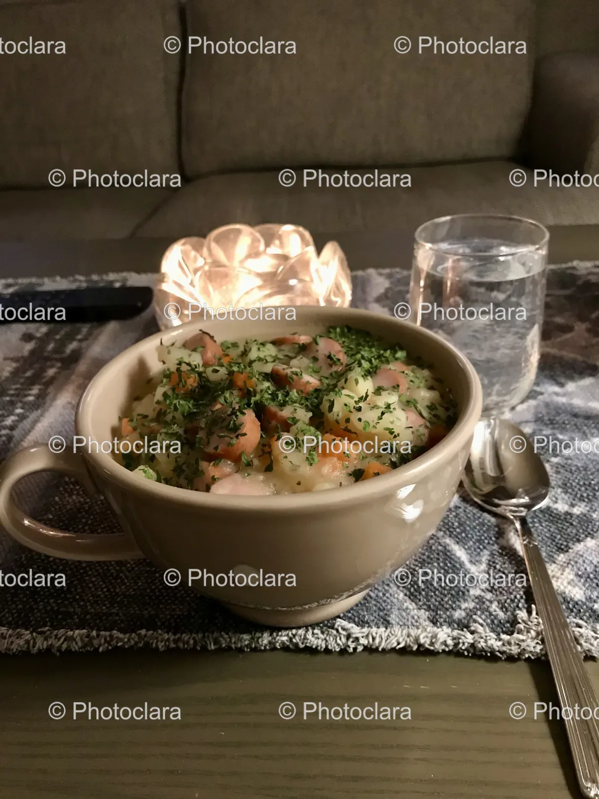 bowl-of-meal-on-table.jpg