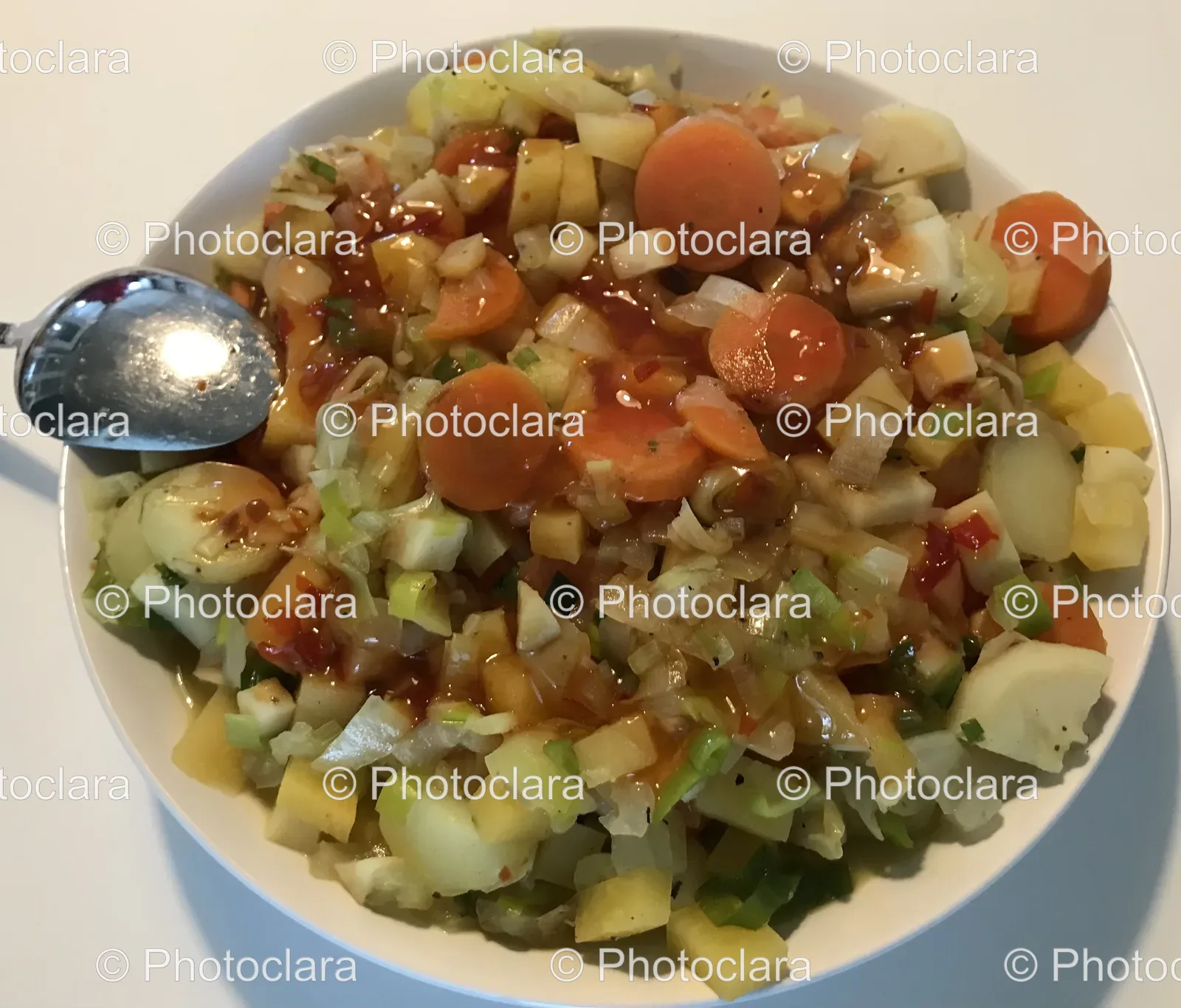 colorful-vegetable-salad-in-a-bowl.jpg