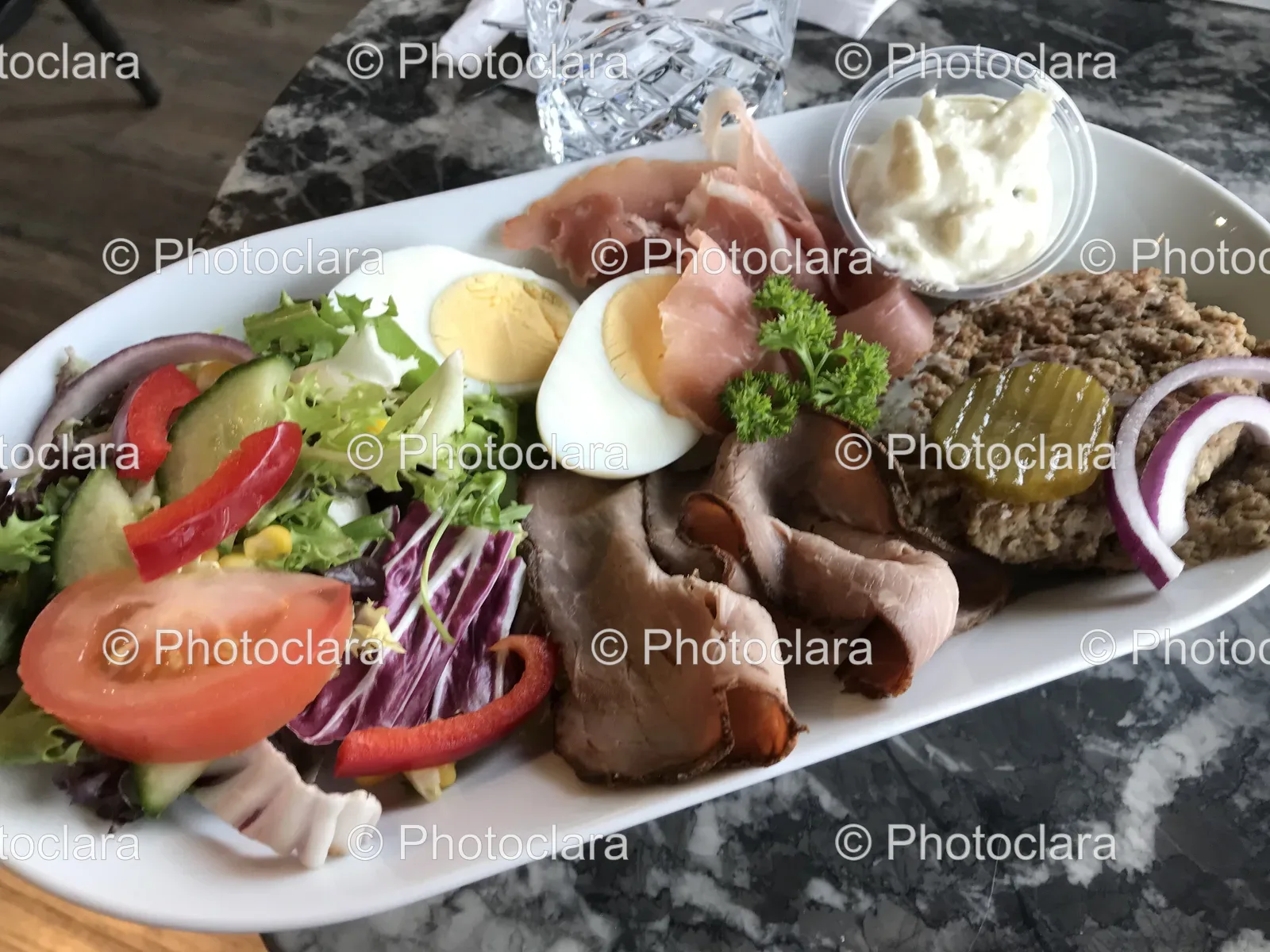 delicious-brunch-meal.jpg