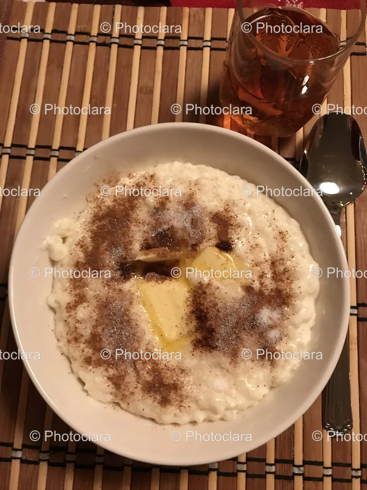 Elegant-Meal-Presentation-on-Table.jpg