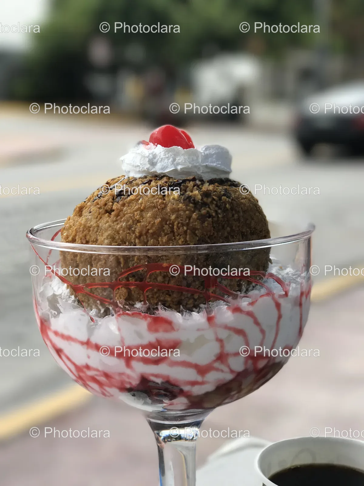 Delectable-Ice-Cream-Sundae-in-a-Glass.jpg
