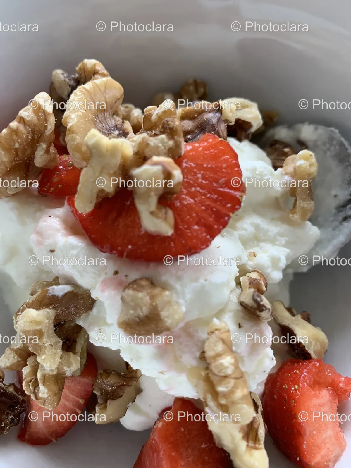 delicious-ice-cream-bowl-with-strawberries-and-walnuts.jpg