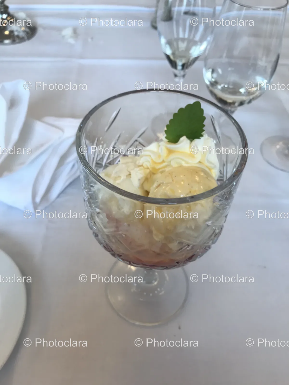 Delicious-Ice-Cream-in-Glass.jpg