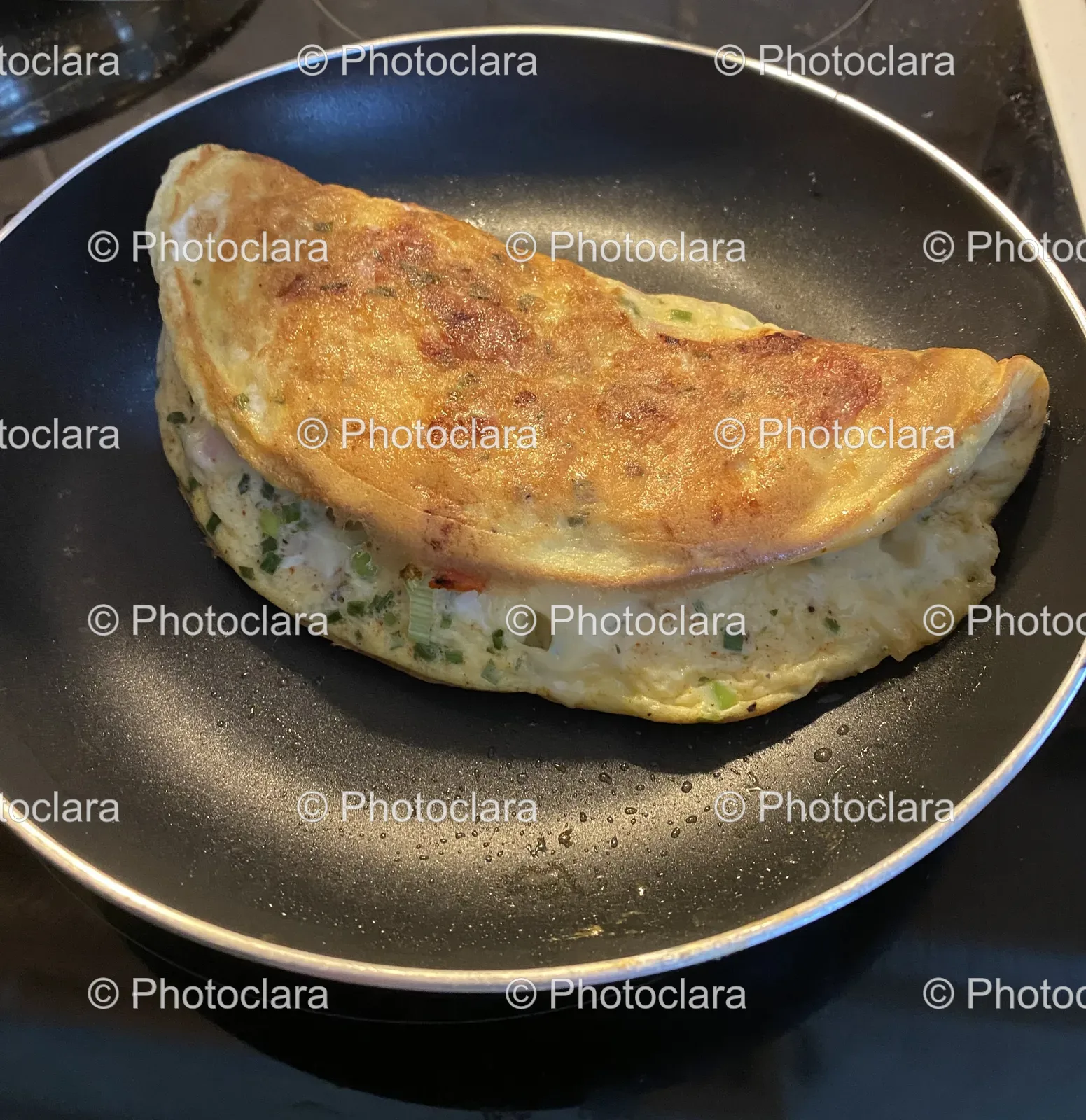 Freshly-Cooked-Omelette.jpg