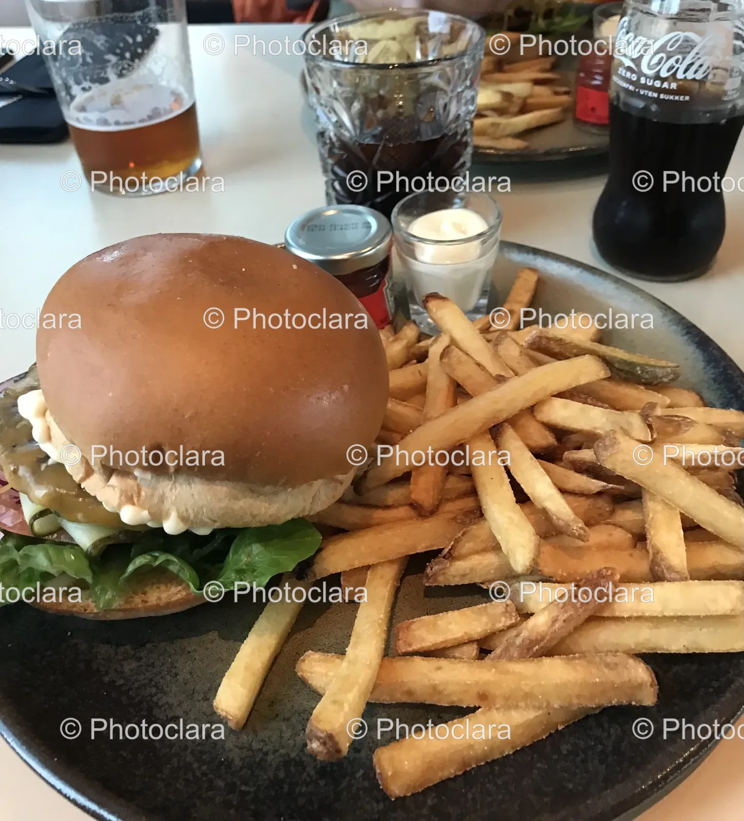 Delicious-Burger-and-Fries-Meal.jpg