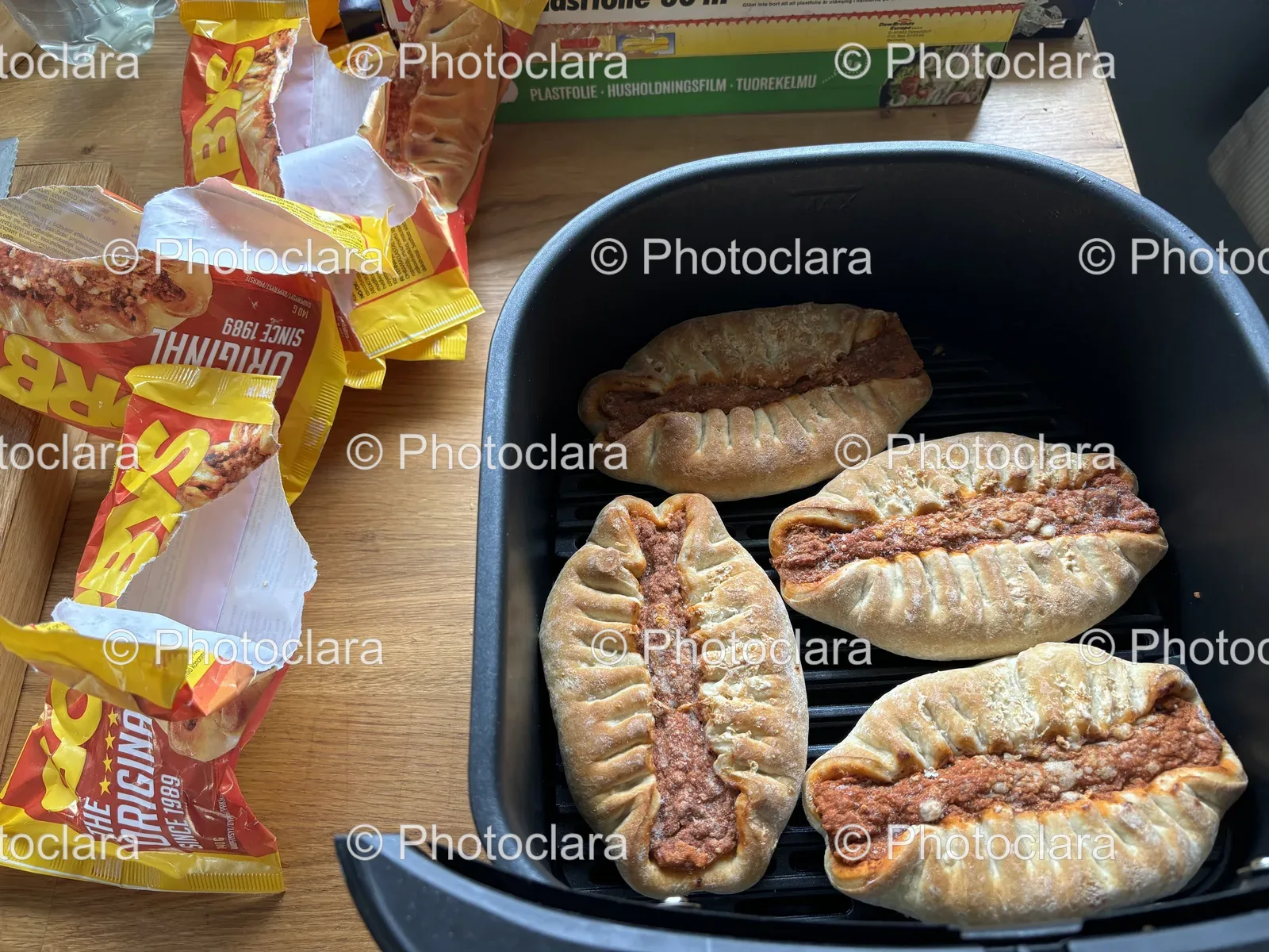 Food-in-a-Pan-on-a-Table.jpg