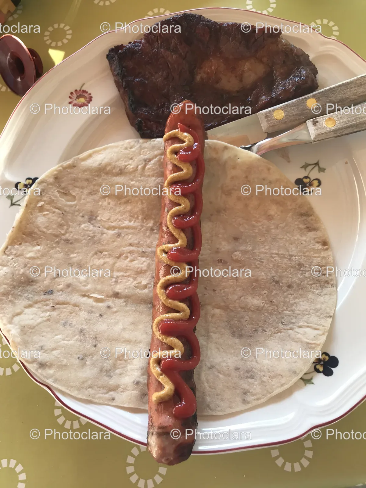 Hot-Dog-Ketchup-Mustard-Tortilla-Plate.jpg