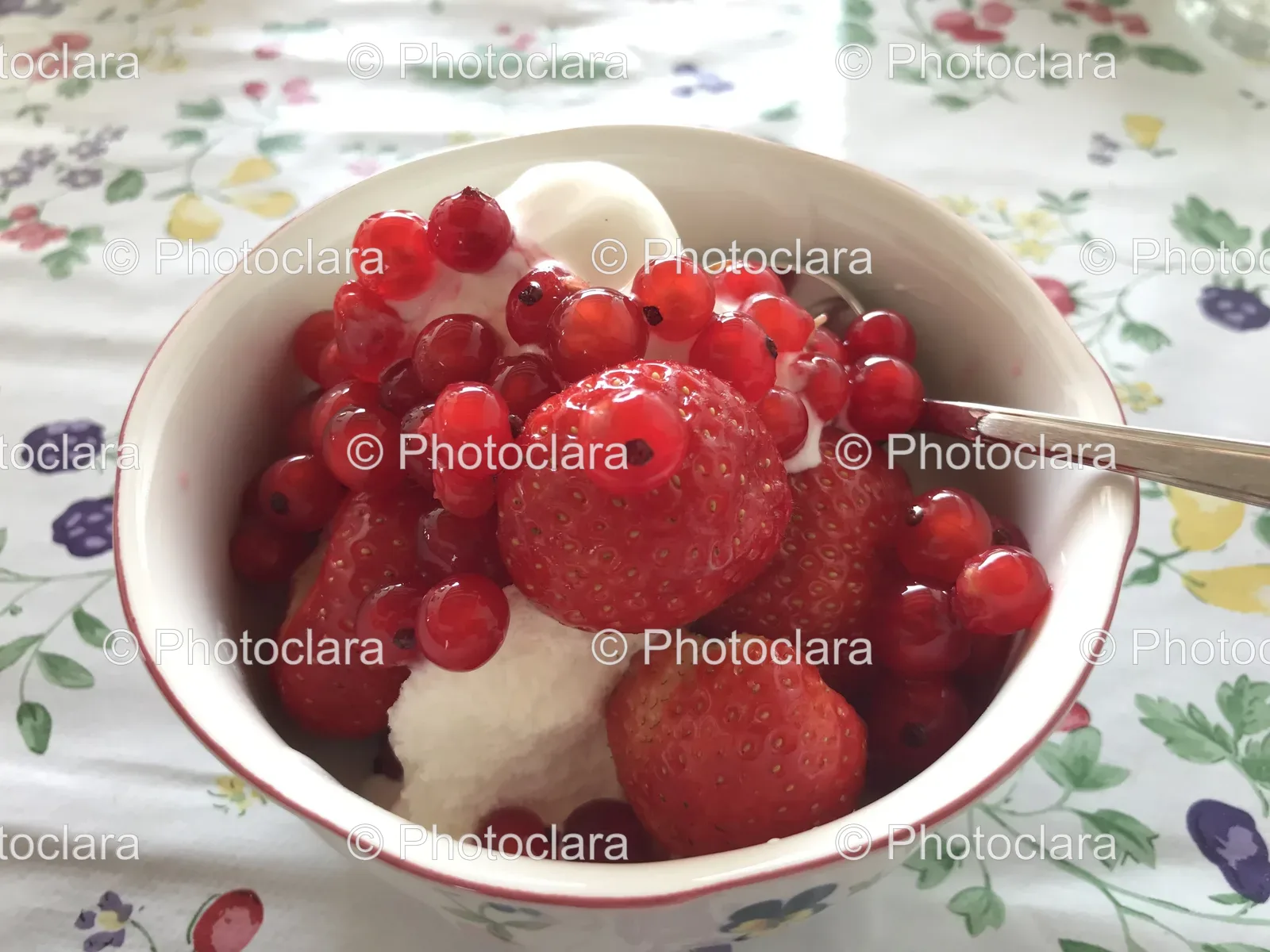 a-bowl-of-strawberries-and-red-currants.jpg
