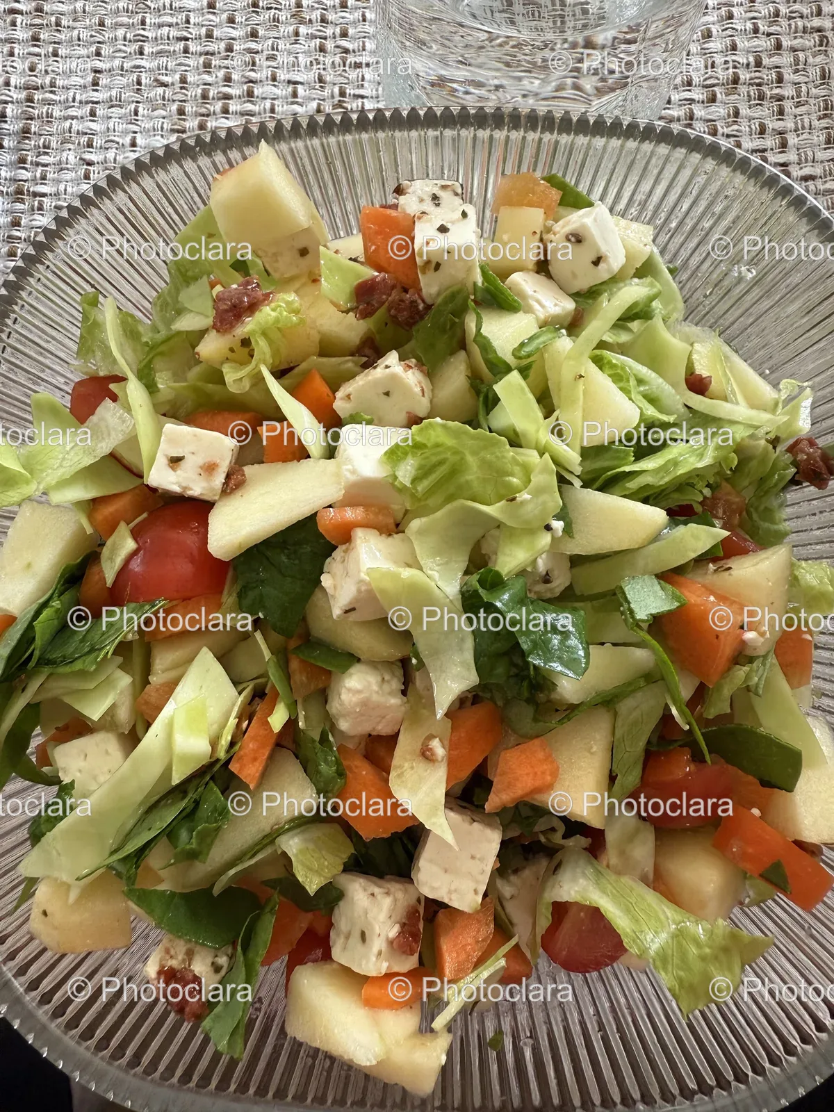 Fresh and Vibrant Salad Bowl