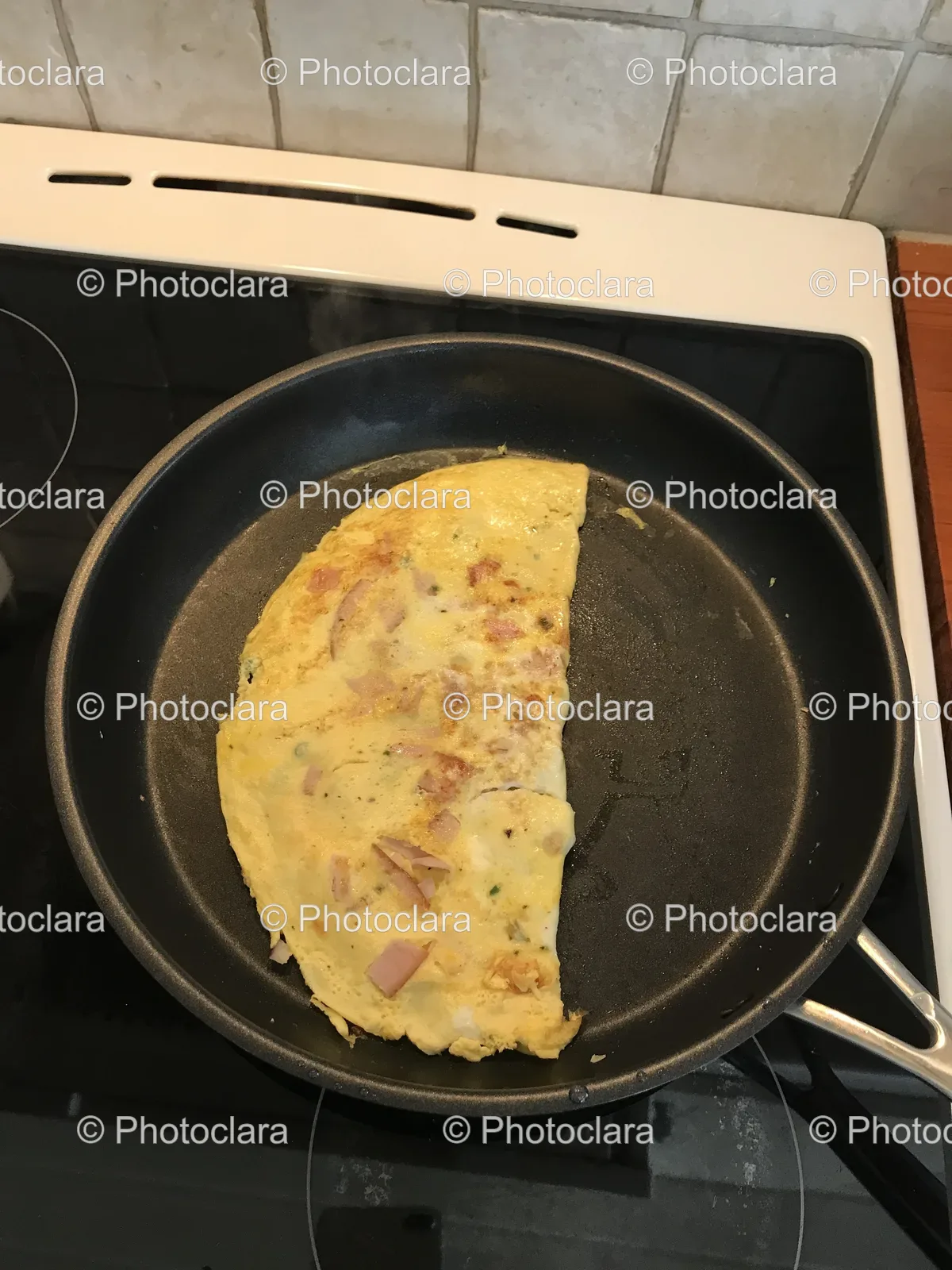 Freshly-Cooked-Omelette-In-A-Pan.jpg