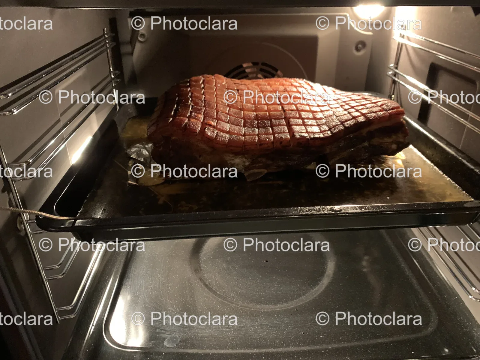 meat-cooking-in-oven.jpg