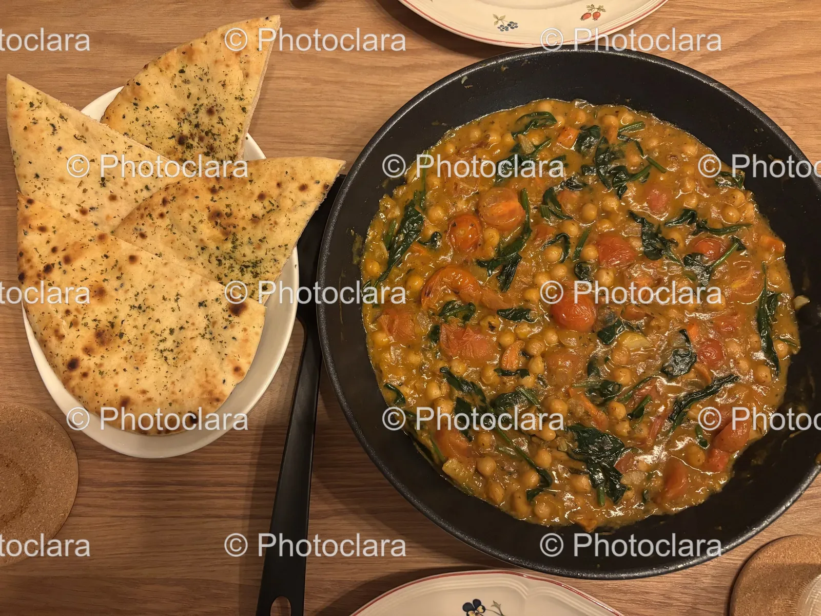 Traditional-Indian-Dish-with-Naan.jpg