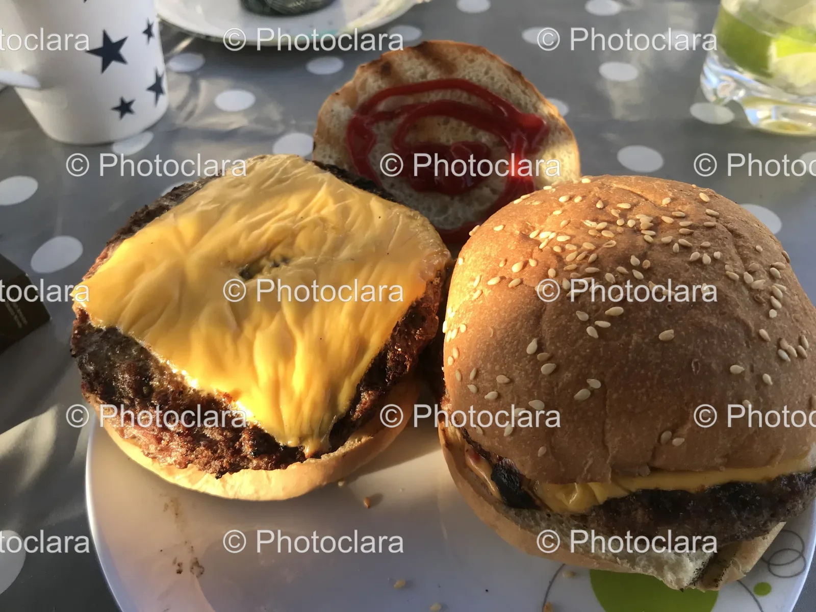 Juicy-American-Burgers.jpg
