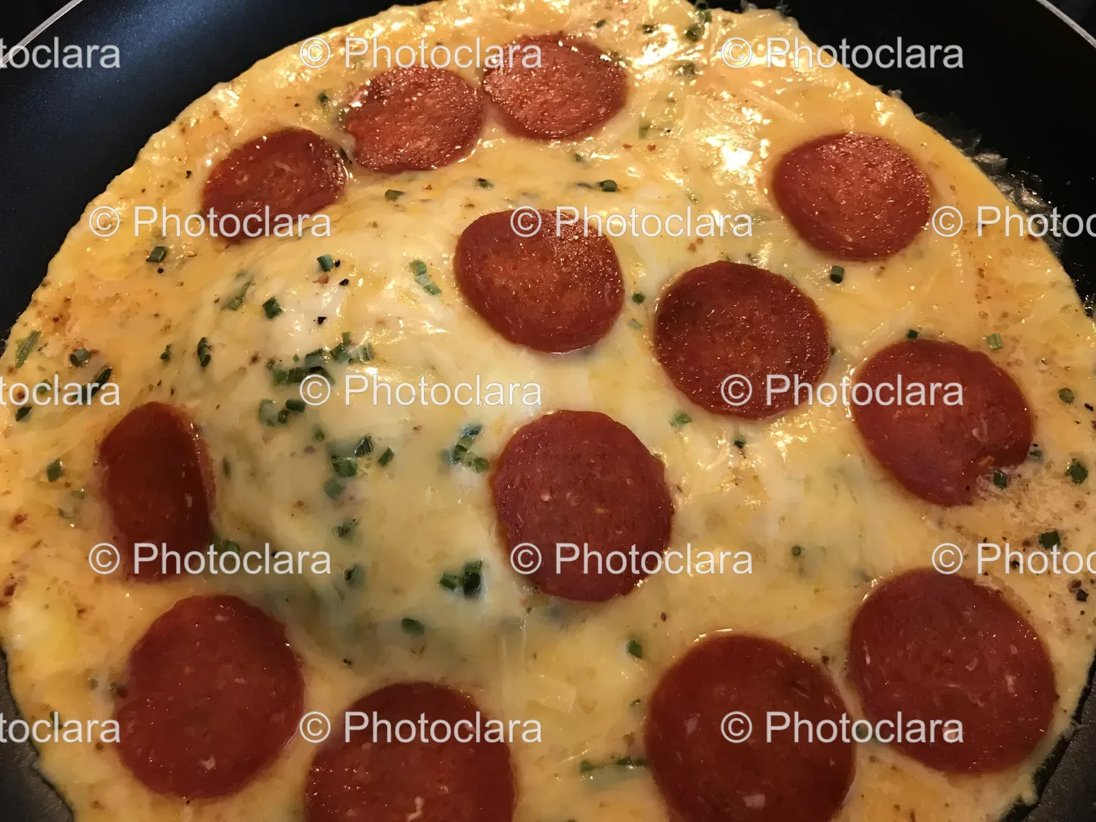 pepperoni-pizza-in-a-pan.jpg