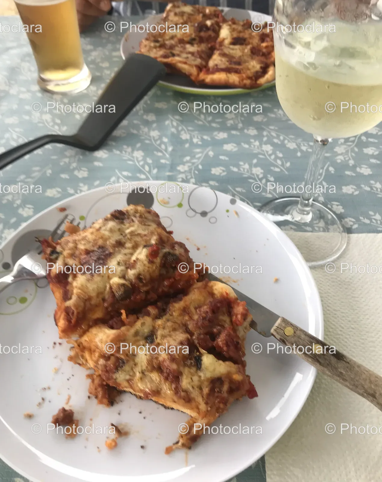 plate-of-pizza-and-glass-of-wine.jpg
