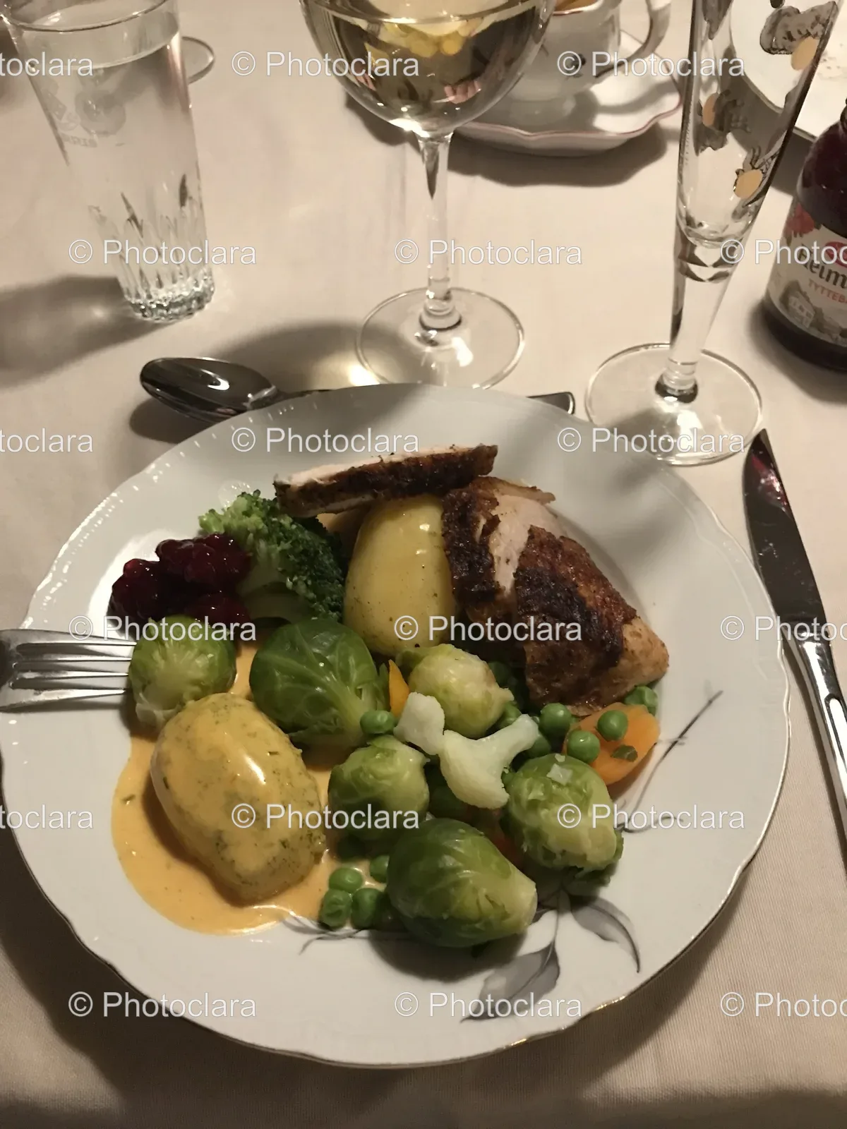 Elegant-Plated-Dish-on-Table.jpg